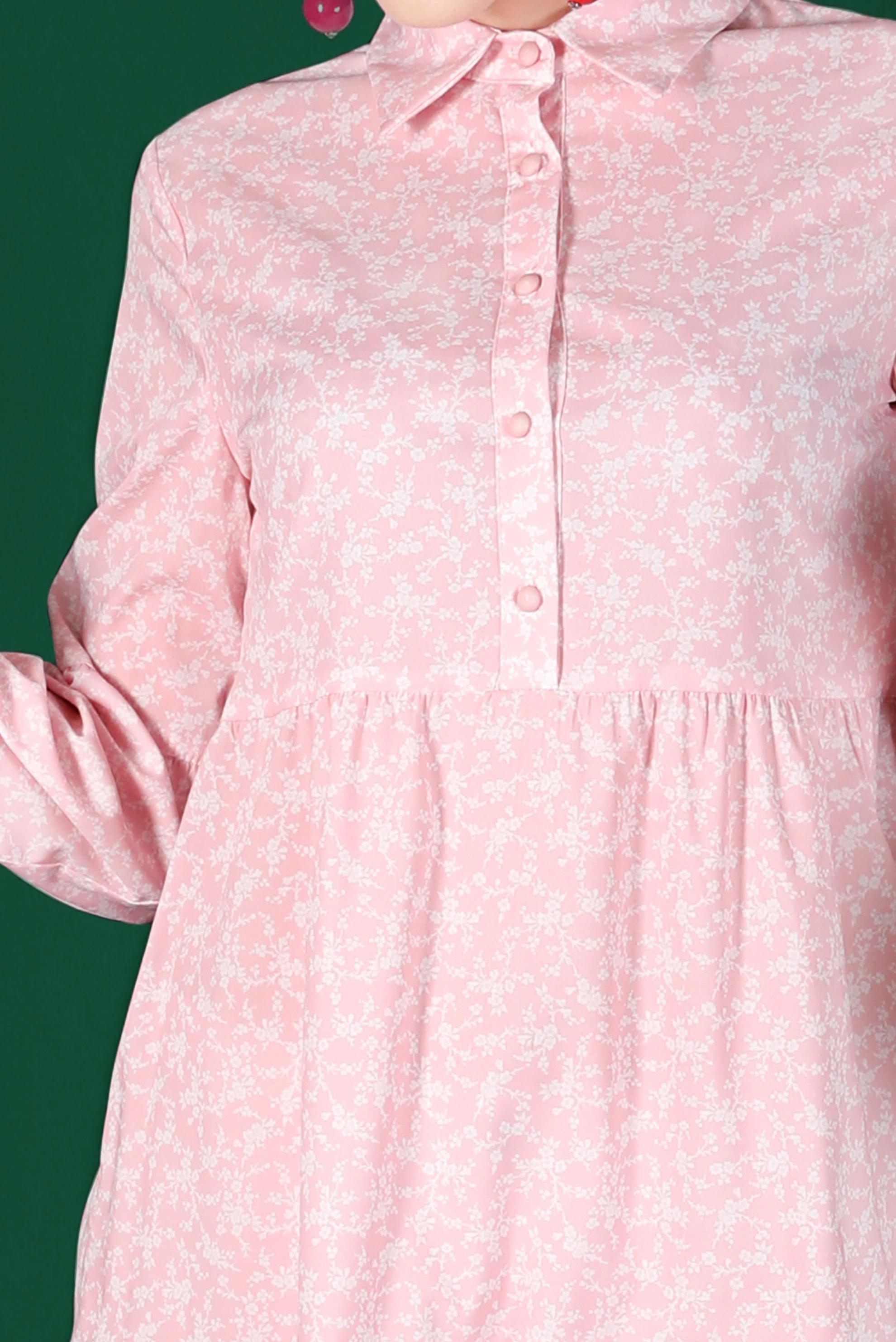 Tesettür giyim PUDRA ÇİÇEK DESENLİ DÜĞMELİ TUNİK 42876 