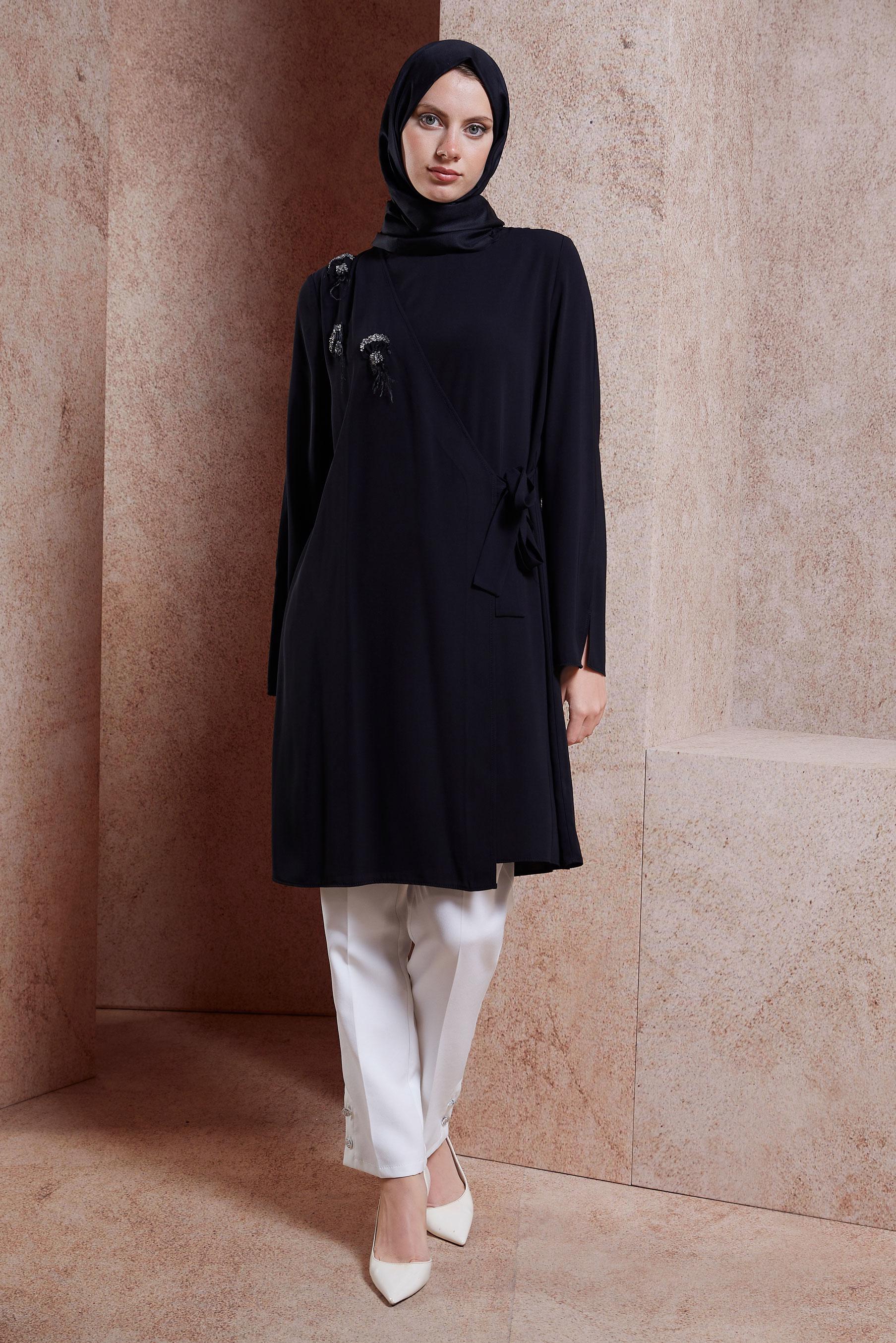 Tesettür giyim SİYAH BAĞLAMA DETAYLI TUNİK 42880