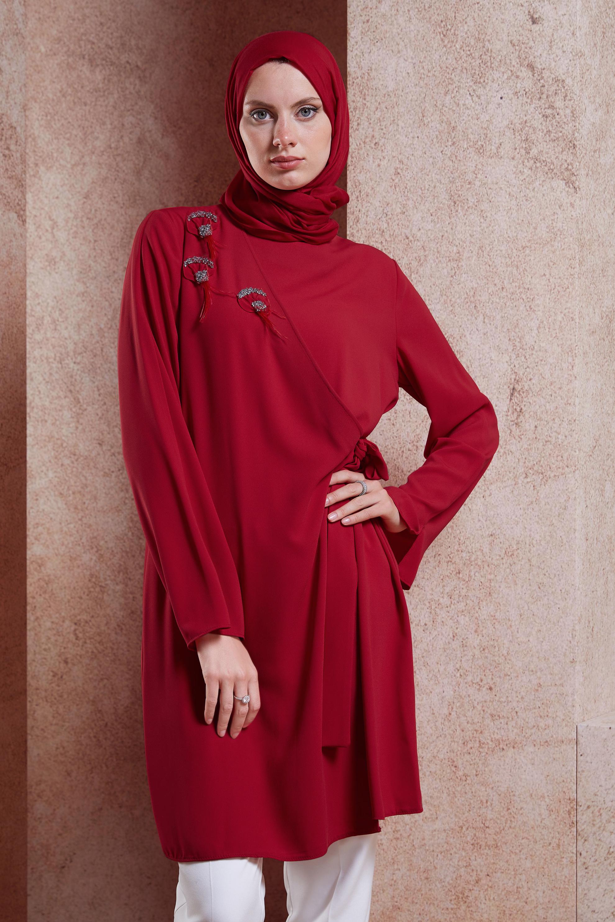 Tesettür giyim KIRMIZI BAĞLAMA DETAYLI TUNİK 42880