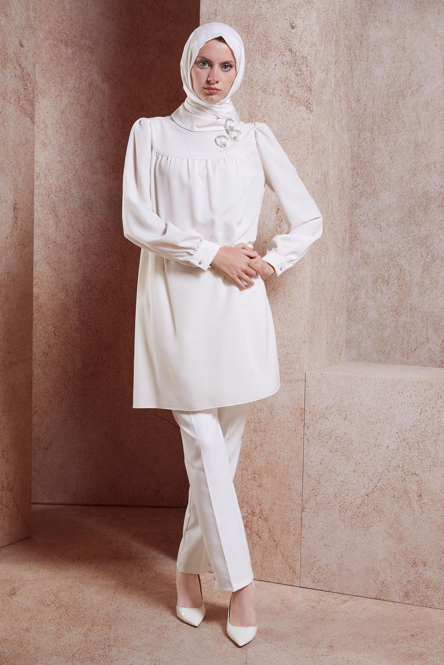 Tesettür giyim EKRU TAŞ DETAYLI TESETTÜR TUNİK 42902