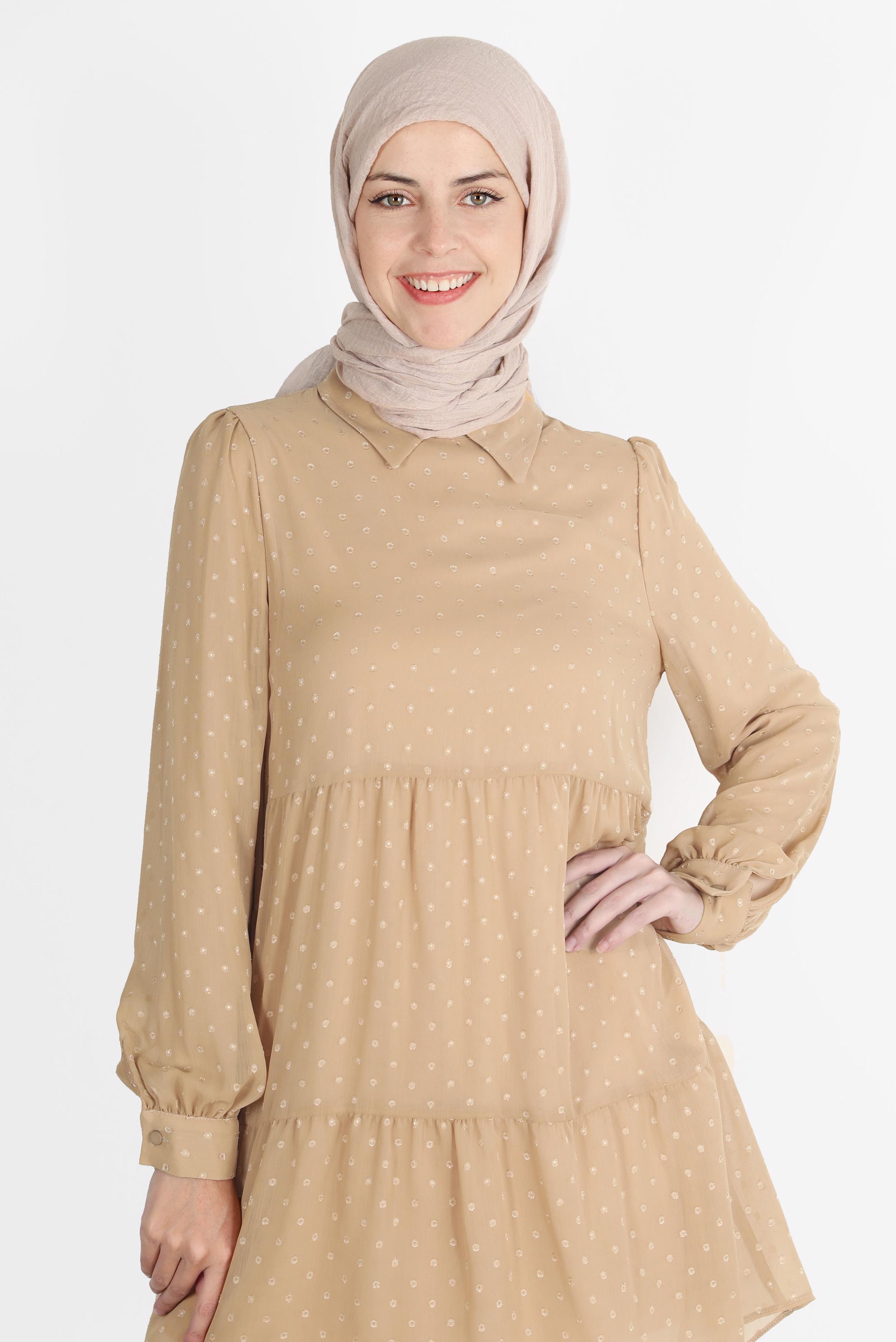 Tesettür giyim BEJ PUANTİYELİ KATLI TUNİK 42903 