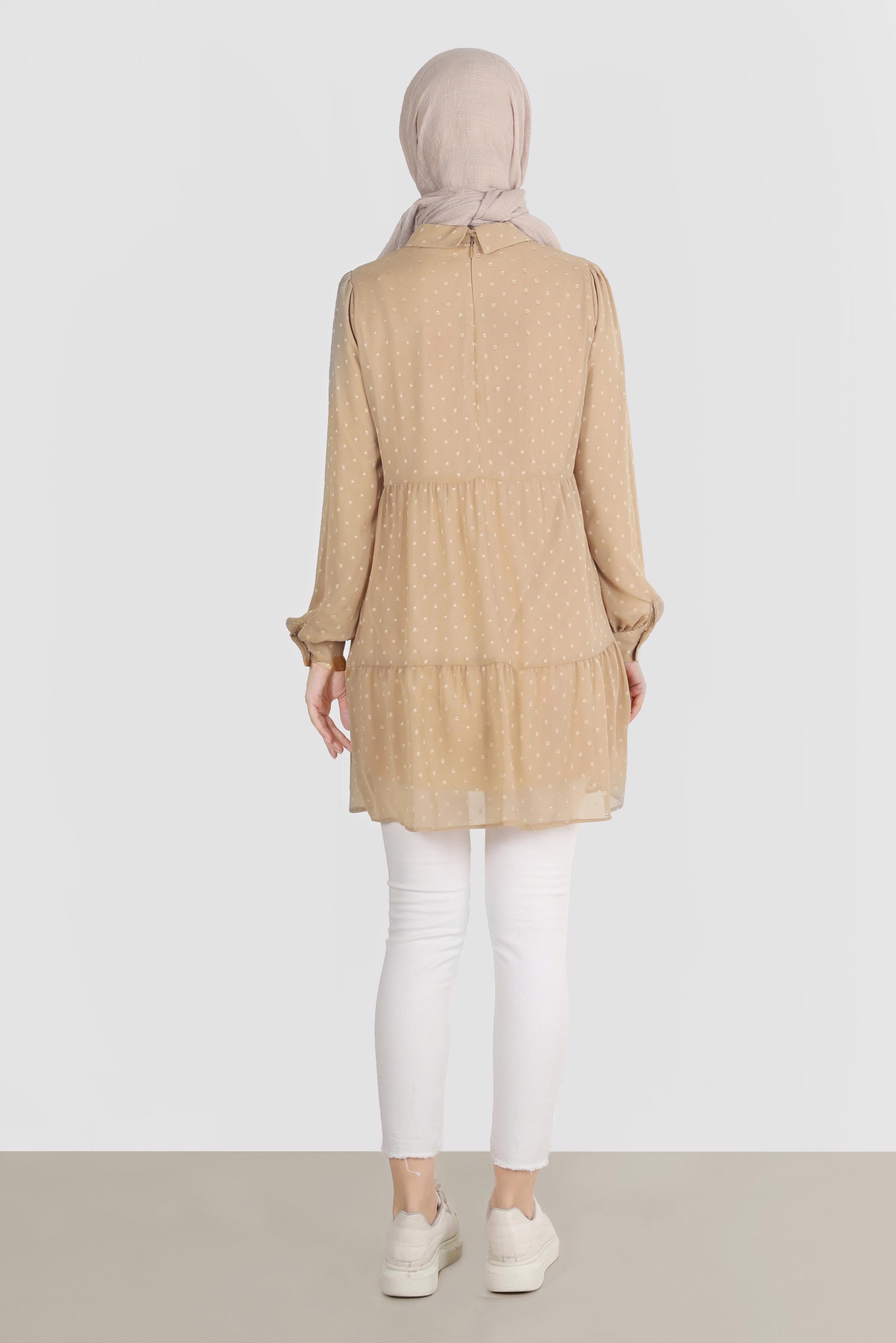 Tesettür giyim BEJ PUANTİYELİ KATLI TUNİK 42903 