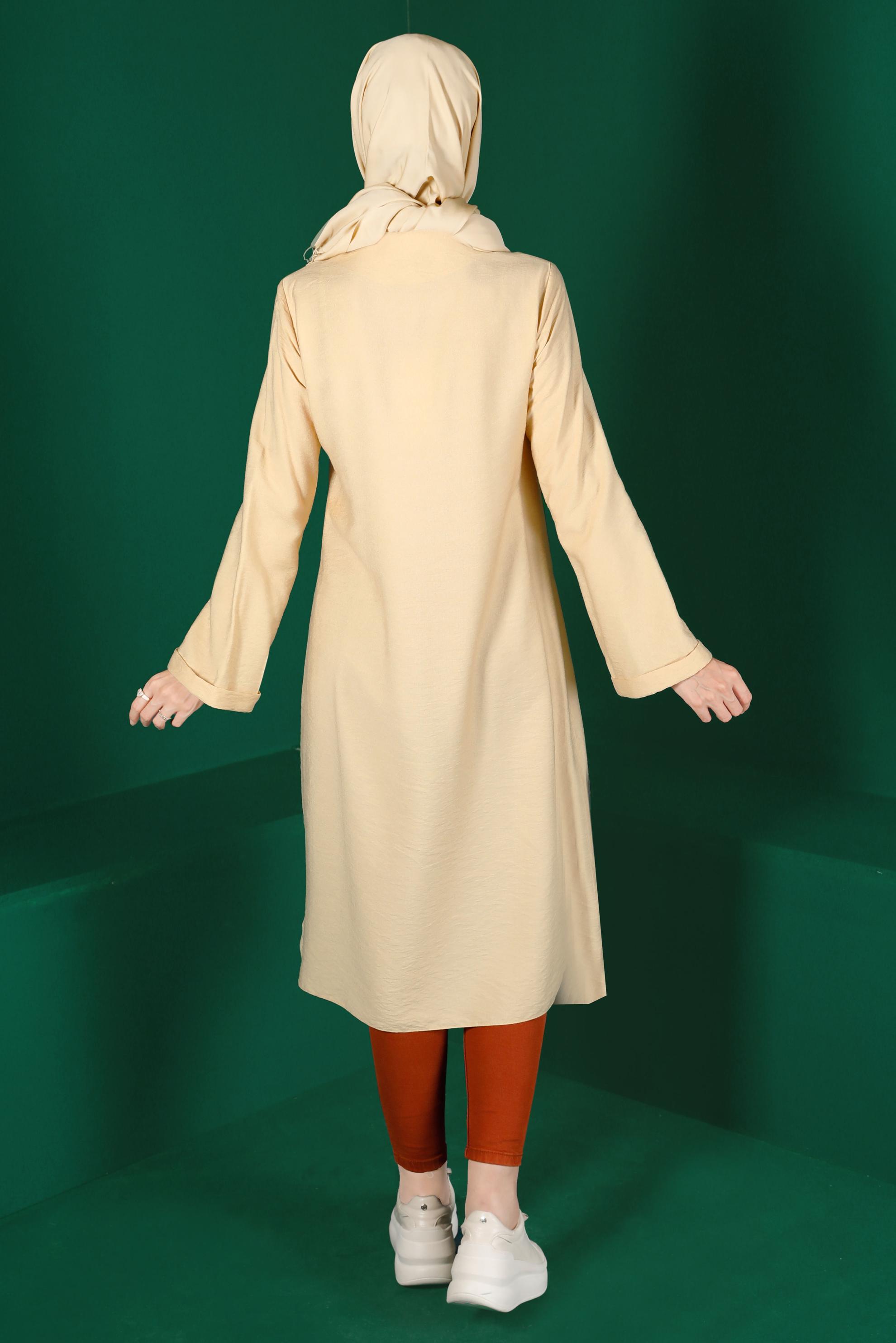 Tesettür giyim BEJ RENKLİ DÜĞMELİ UZUN TUNİK 42914