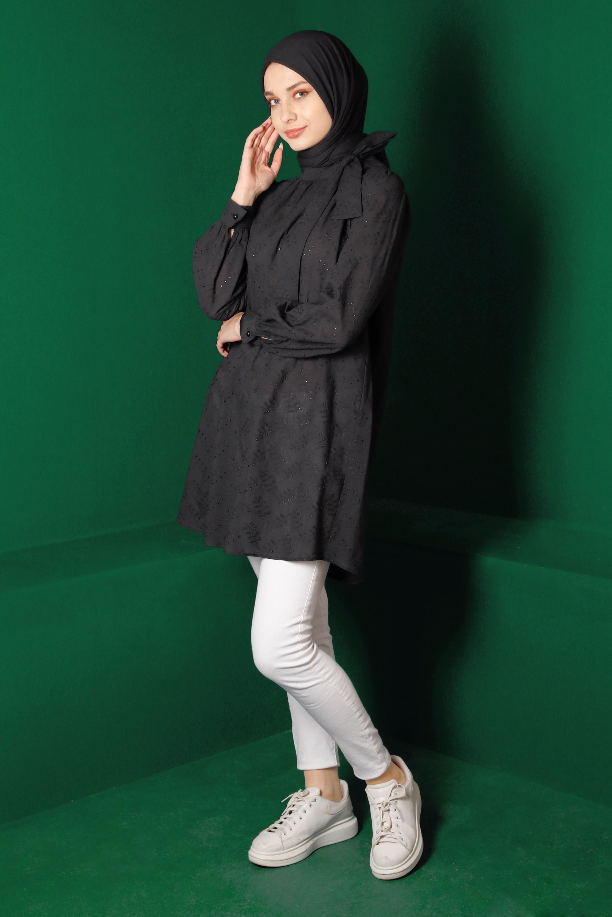 Tesettür giyim SİYAH BOYUNDAN BAĞLAMALI FİSTOLU TUNİK 42927 