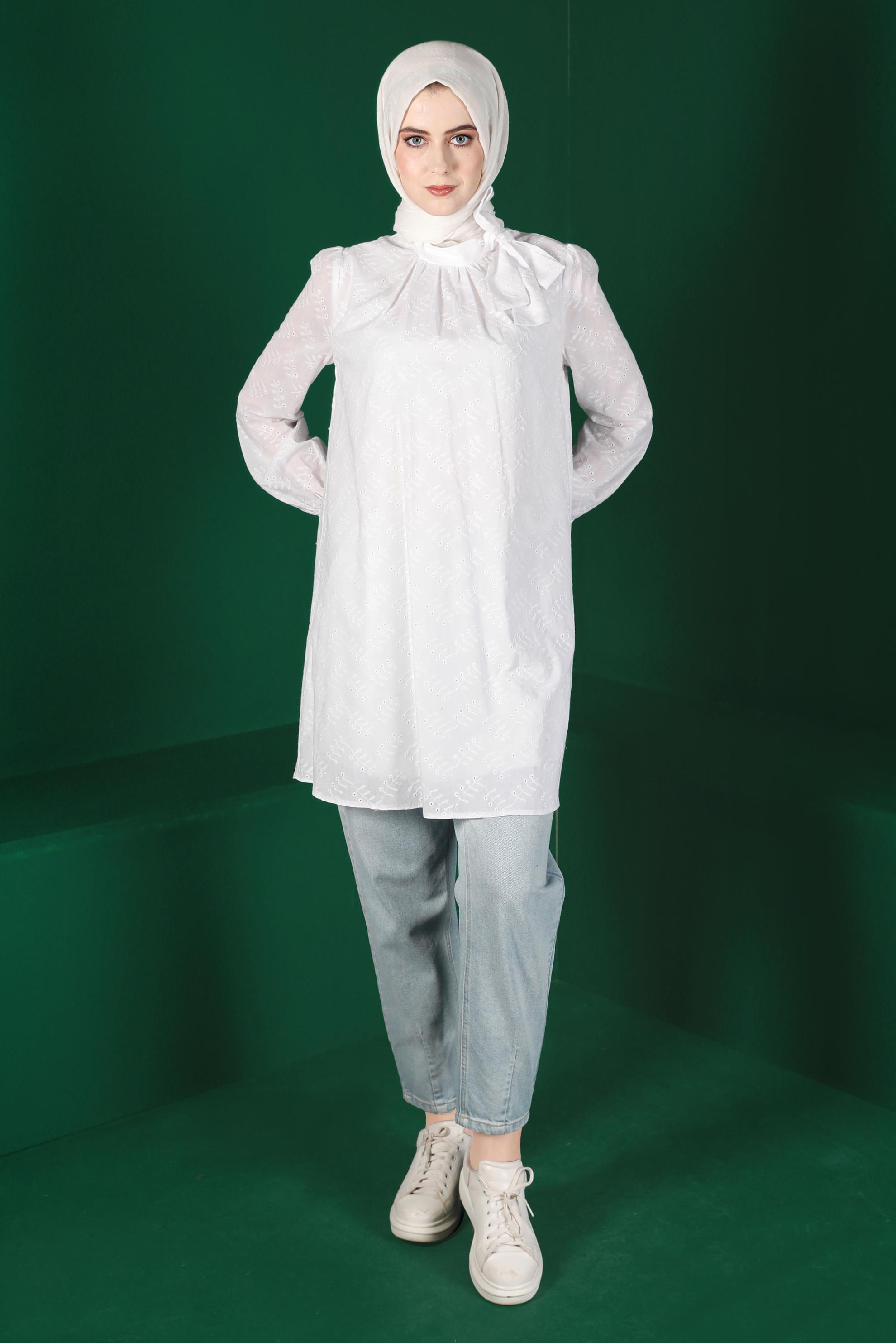 Tesettür giyim BEYAZ BOYUNDAN BAĞLAMALI FİSTOLU TUNİK 42927 