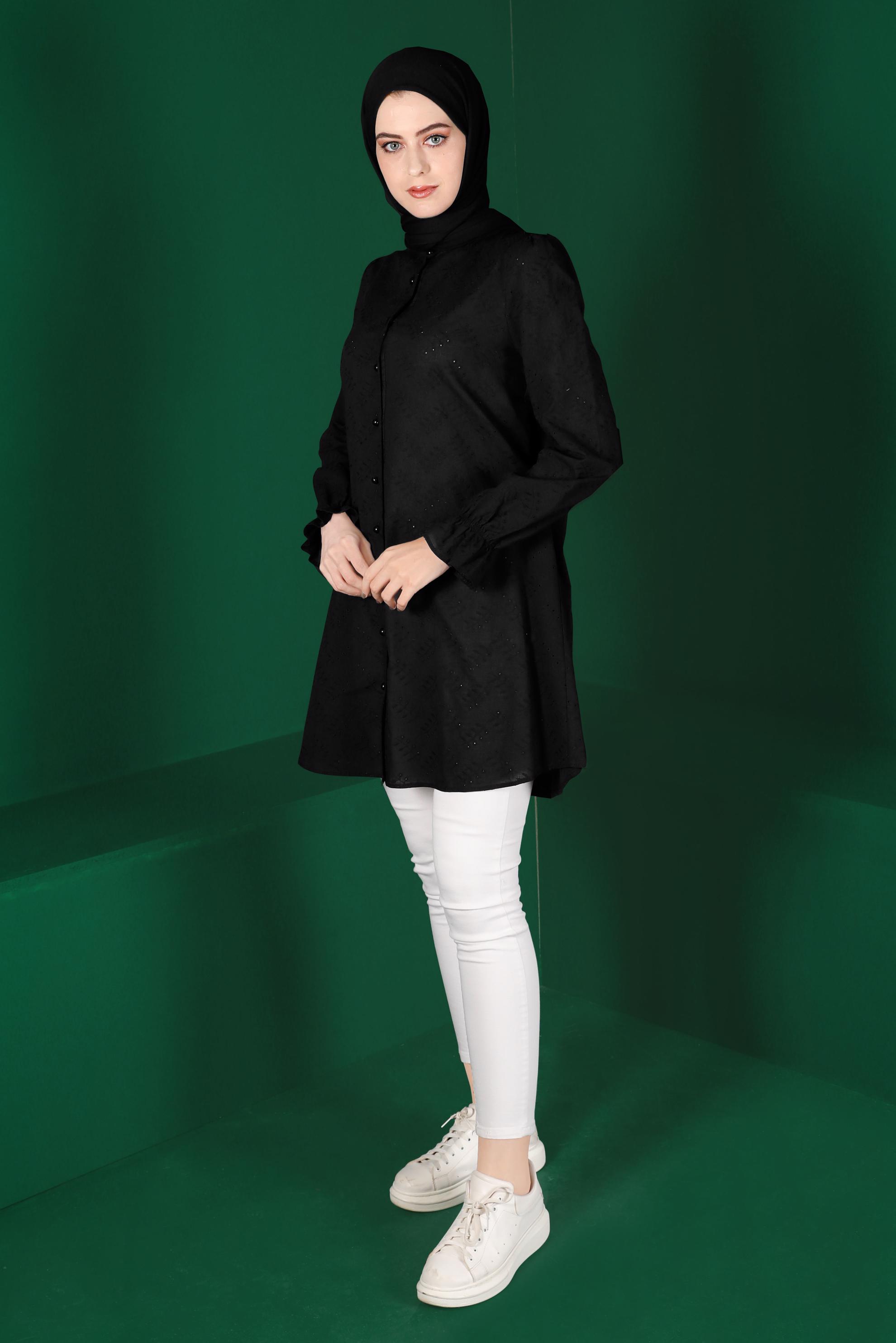 Tesettür giyim SİYAH MANŞETLERİ LASTİKLİ FİSTOLU PAMUKLU TUNİK 42928 