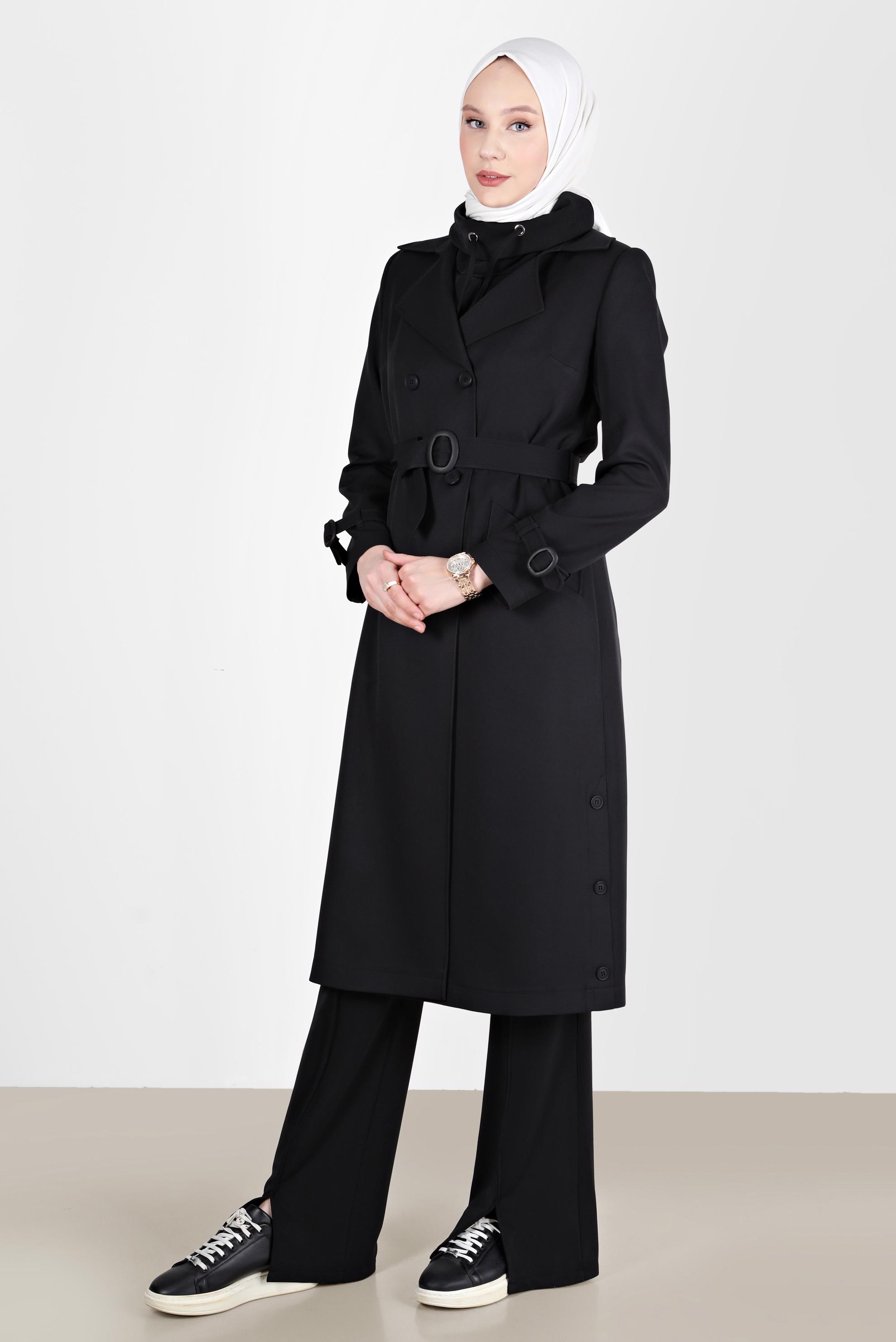 Tesettür giyim SİYAH DÜĞMELİ KUŞAKLI KRUVAZE YAKA TRENÇKOT 10559 