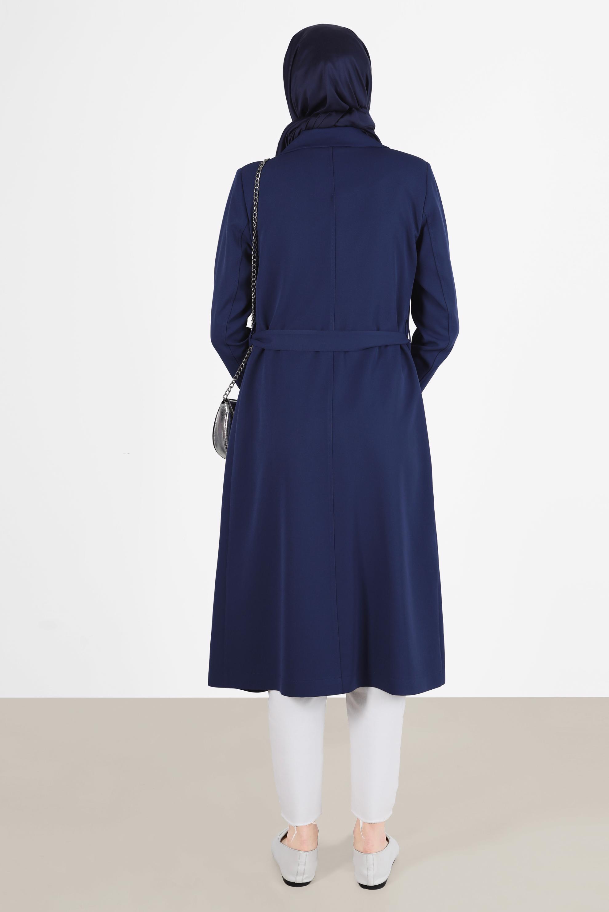 Tesettür giyim LACİVERT MANŞETLERİ FULAR DETAYLI KLASİK TRENÇKOT 10563