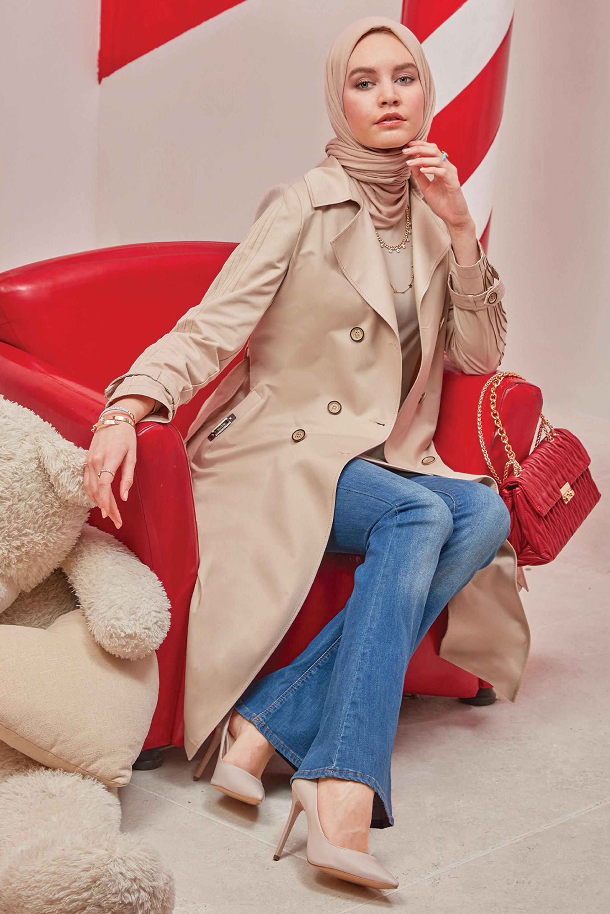 Hijab clothing BEIGE BELTED TRENCH COAT WITH PLEATED SLEEVES 10567 