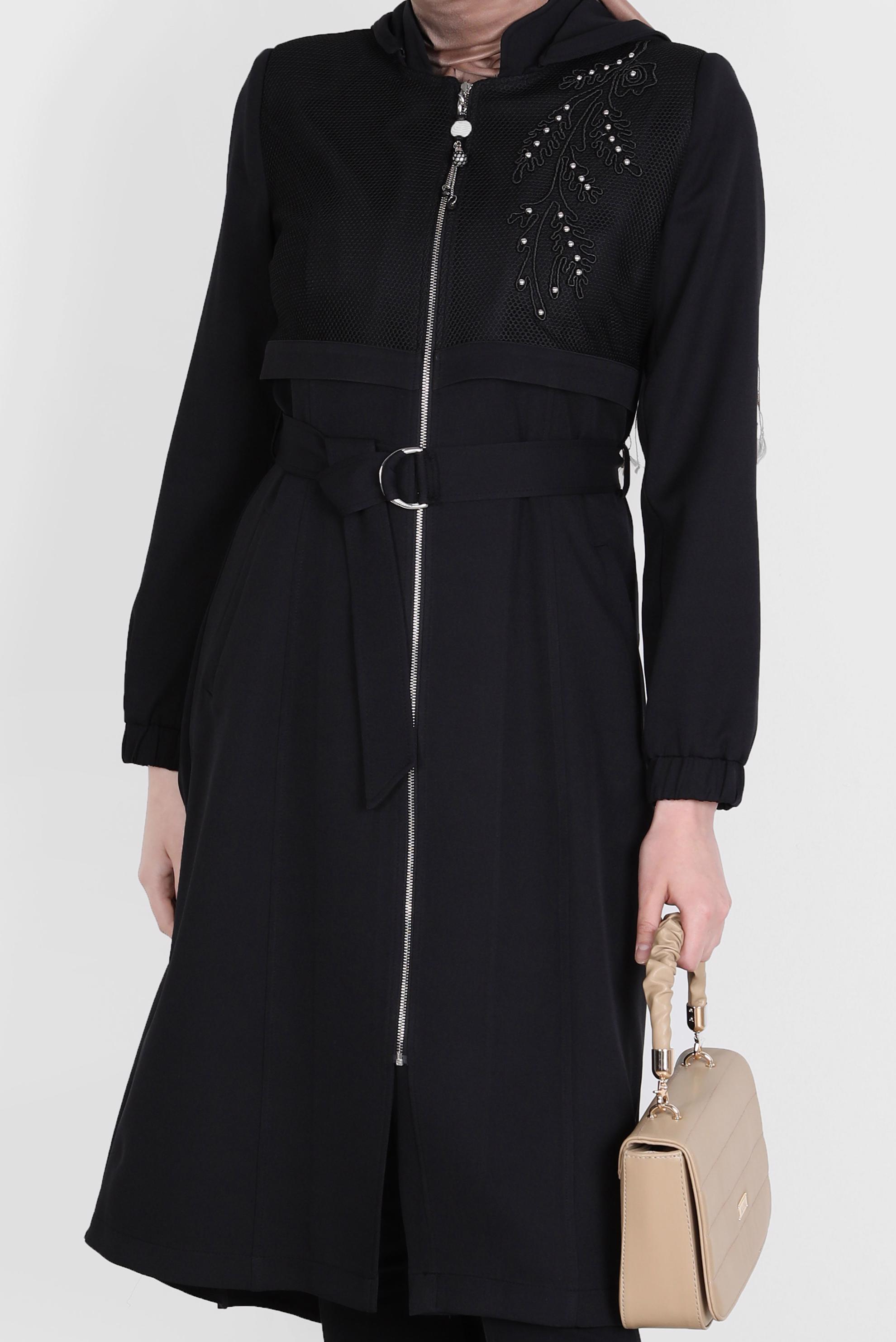 Tesettür giyim SİYAH NAKIŞLI KUŞAKLI TRENÇKOT 10568 