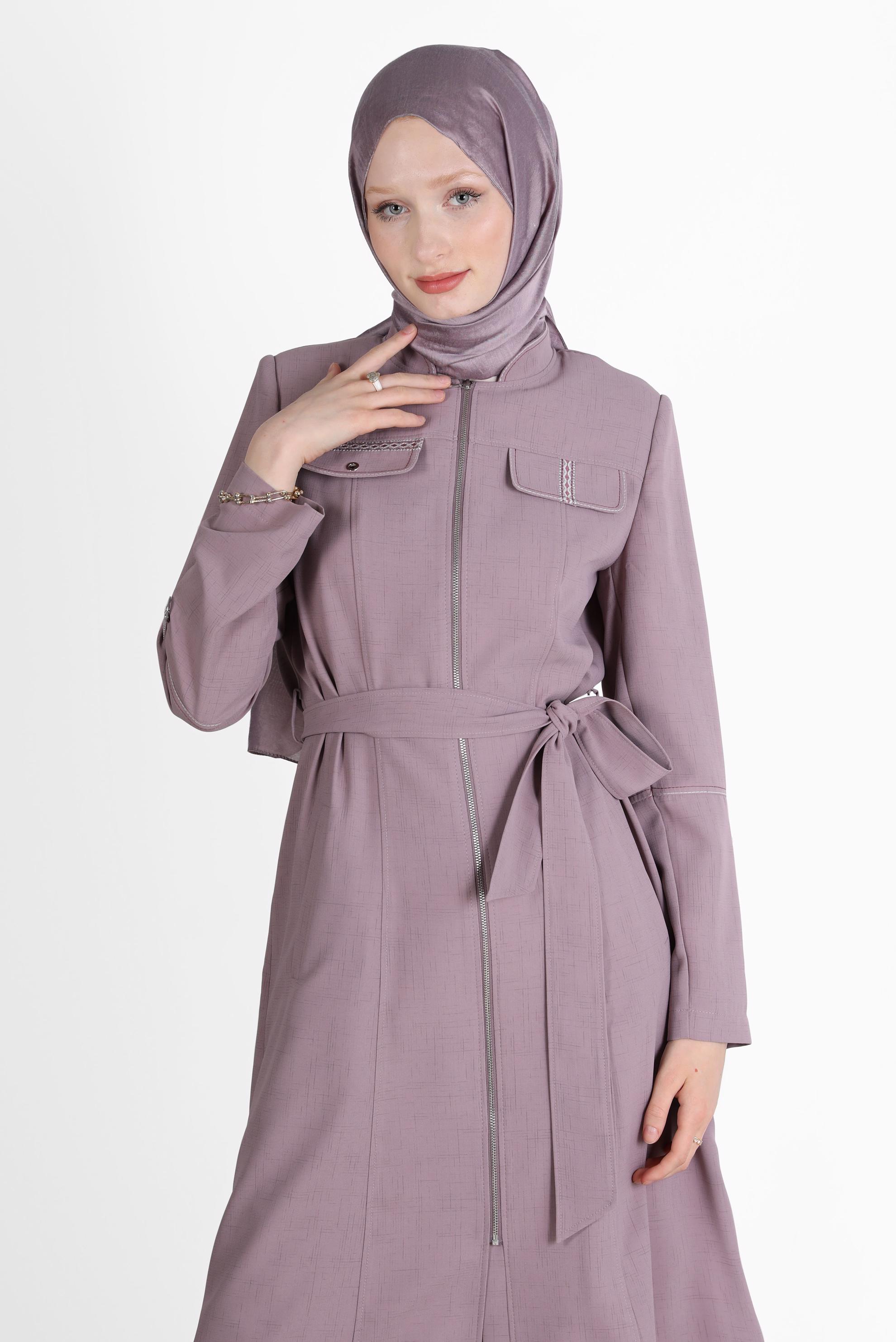 Tesettür giyim PEMBE PÜSKÜL DETAYLI KUŞAKLI TRENÇKOT 10579 