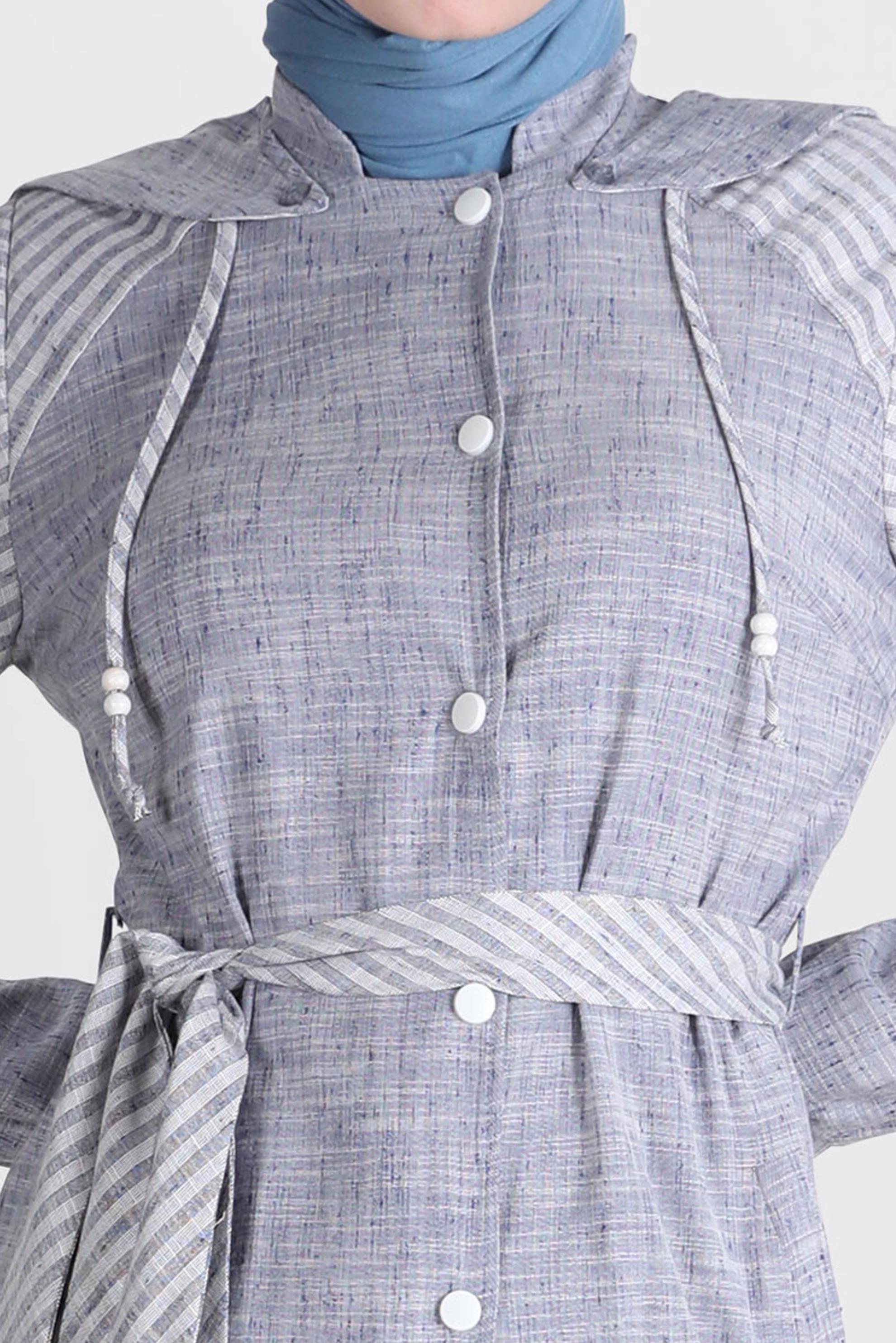 Tesettür giyim LACİVERT ŞERİT DETAYLI KAPÜŞONLU TRENÇKOT 10584 