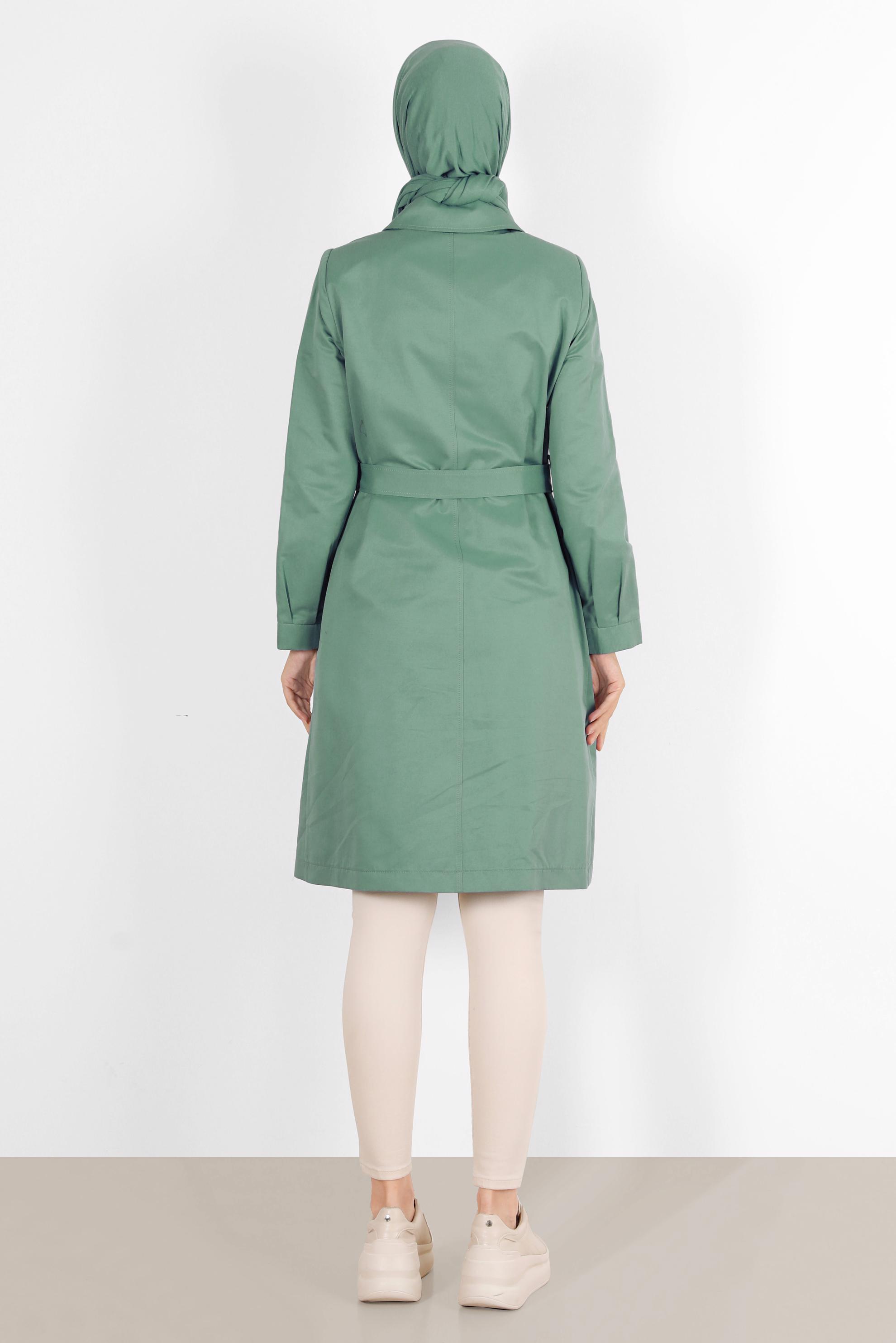 Tesettür giyim YEŞİL BELİ KUŞAKLI ÇITÇITLI TRENÇKOT 10598	