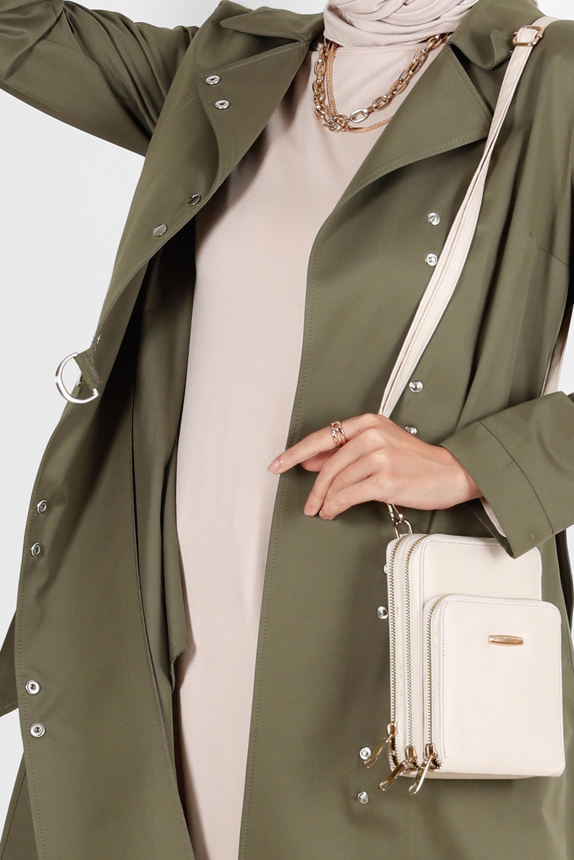 Tesettür giyim HAKİ BELİ KUŞAKLI ÇITÇITLI TRENÇKOT 10598	