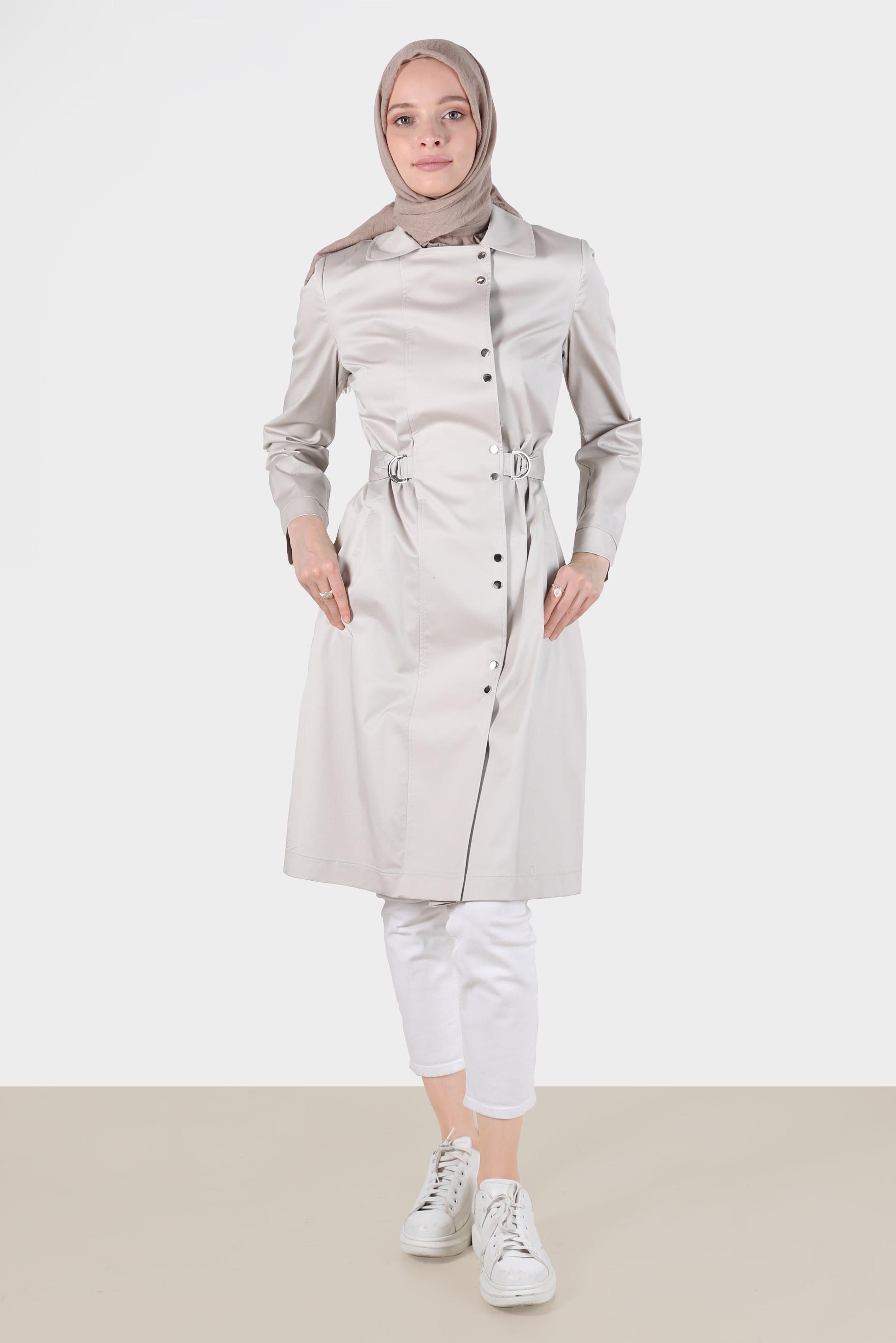 Tesettür giyim BEJ BELİ KUŞAKLI ÇITÇITLI TRENÇKOT 10598	