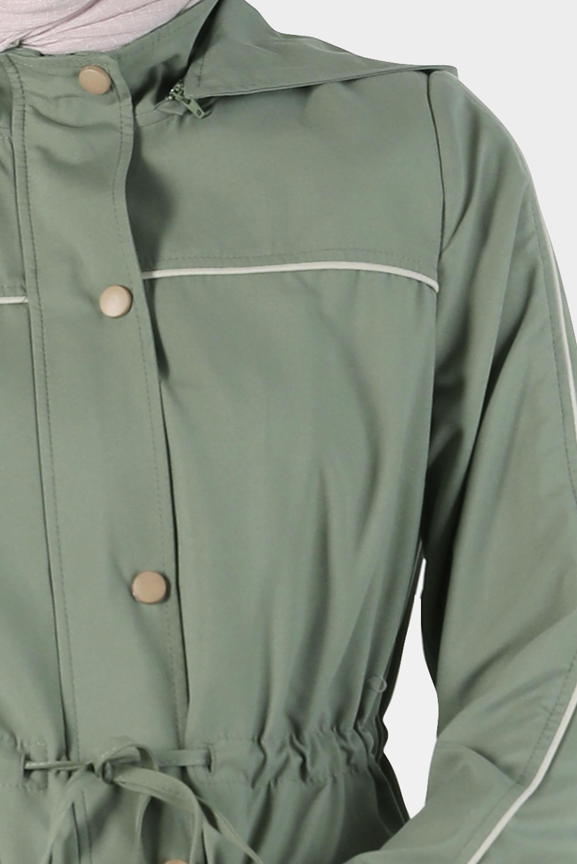 Tesettür giyim HAKİ BELİ BÜZGÜLÜ KAPÜŞONLU TRENÇKOT 10603 