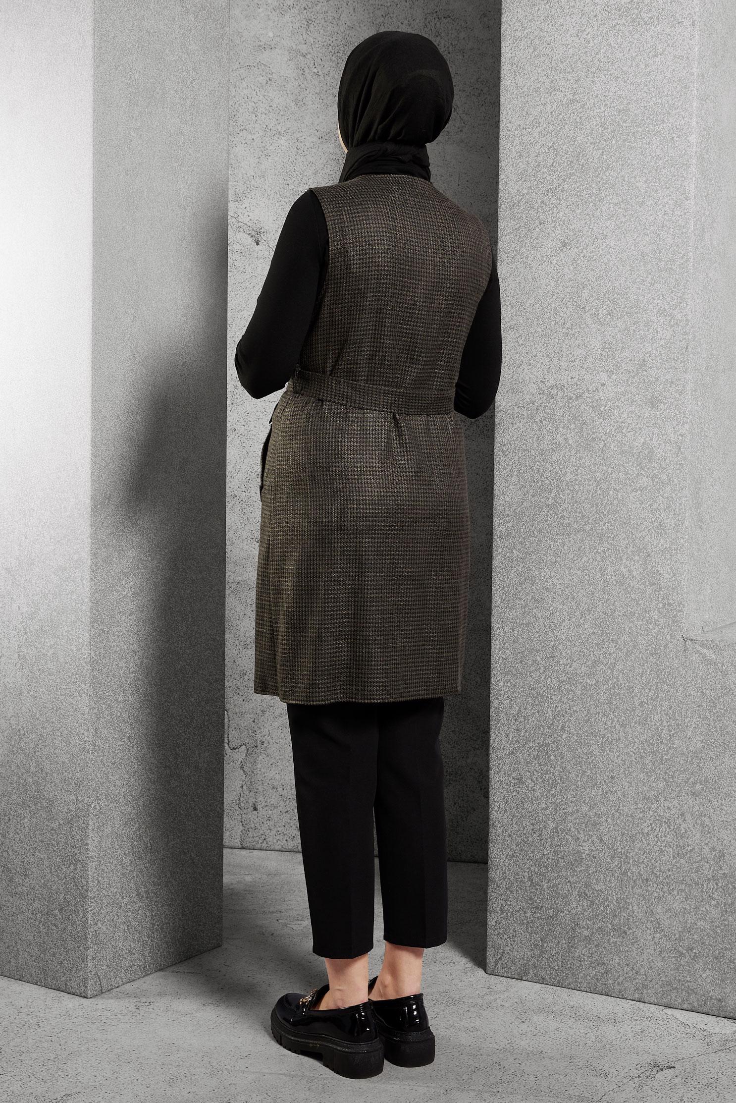 Tesettür giyim SİYAH DÜĞMELİ YELEKLİ TUNİK 41210