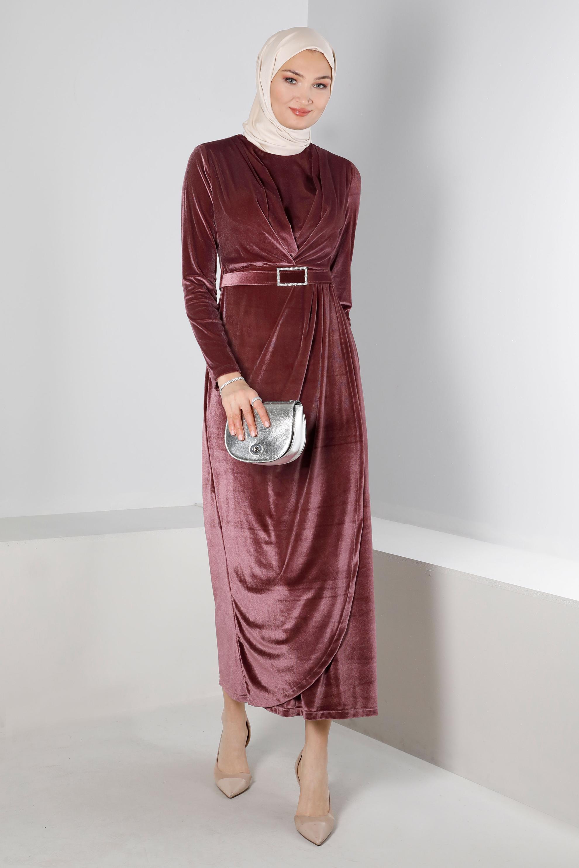 Tesettür giyim PEMBE KEMERİ TAŞ DETAYLI KADİFE ABİYE ELBİSE 50282