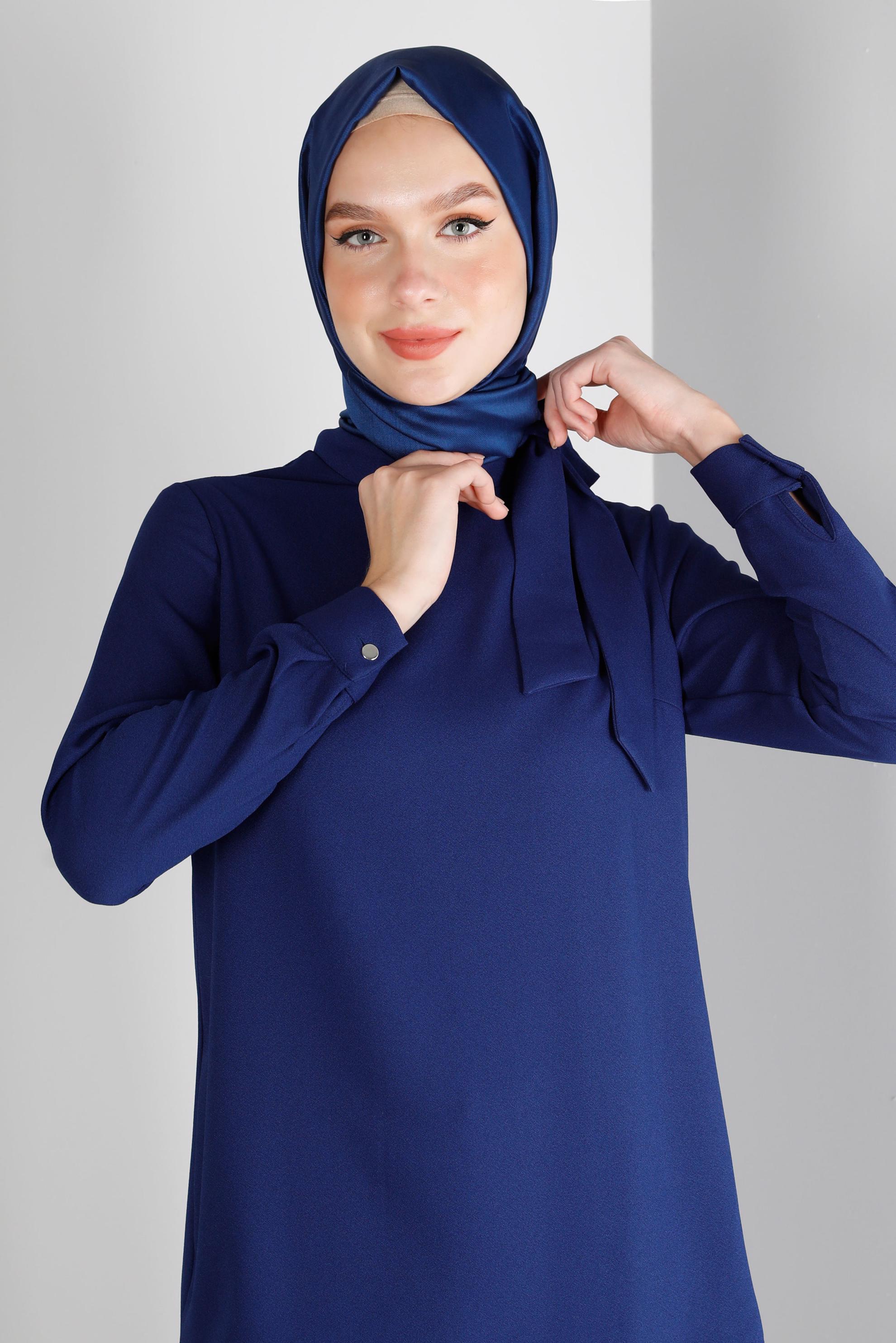 Tesettür giyim LACİVERT BAĞLAMA DETAYLI KREP BLUZ 43381