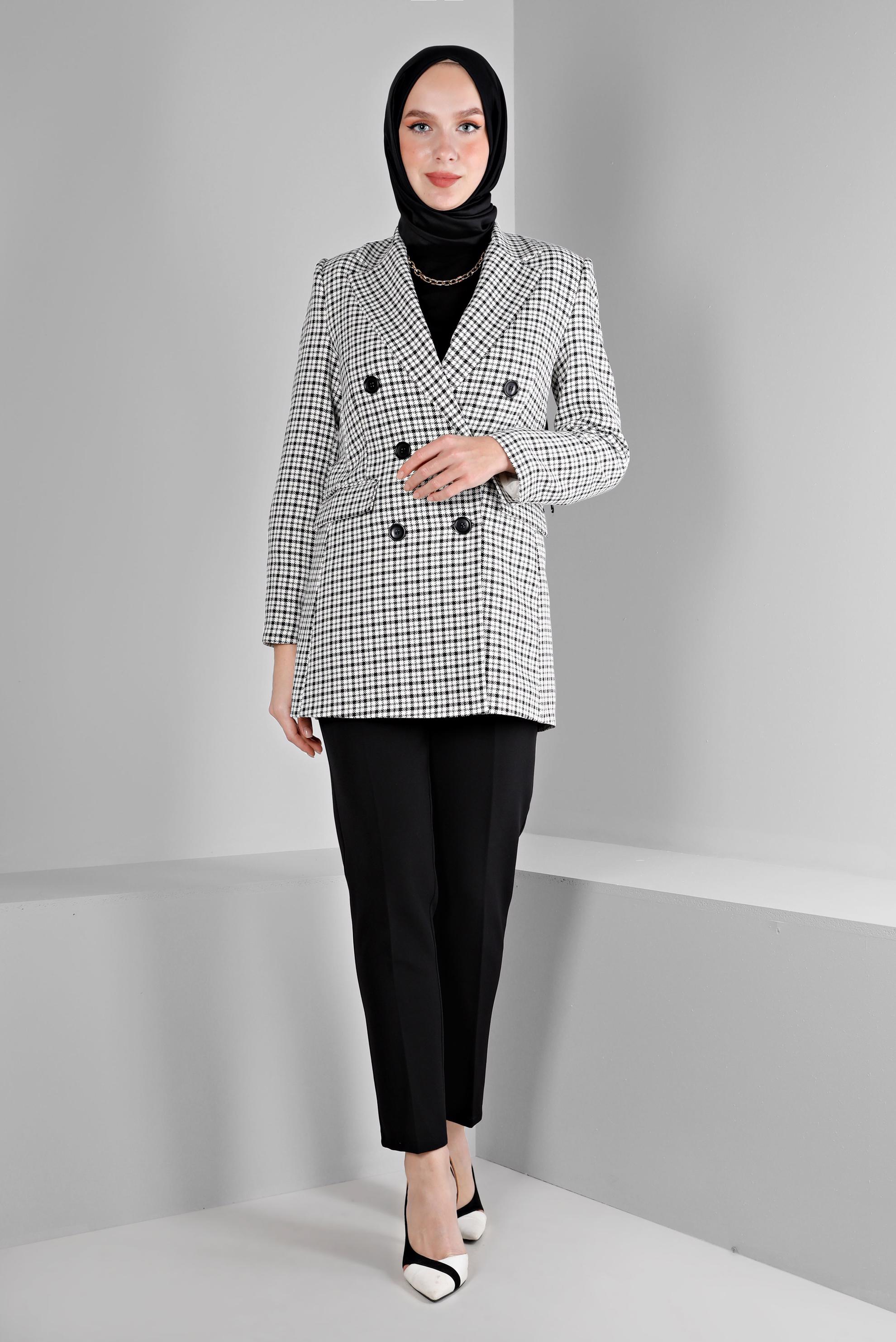 Tesettür giyim BEYAZ EKOSE DESENLİ KLASİK CEKET 43272 