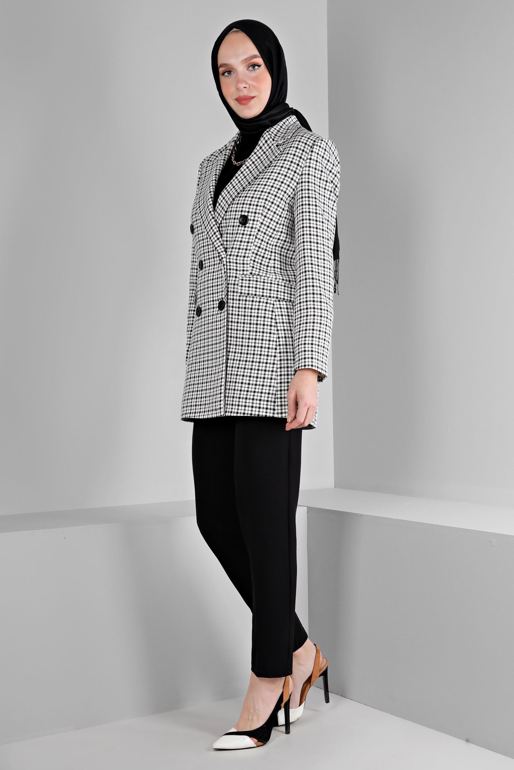 Tesettür giyim BEYAZ EKOSE DESENLİ KLASİK CEKET 43272 