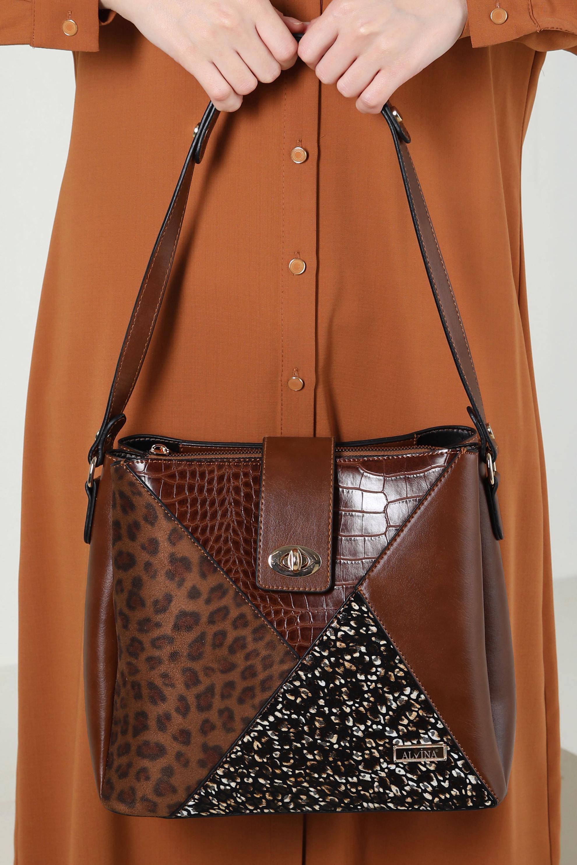 Tesettür giyim TABA ALVİNA DESENLİ ÇANTA 3023