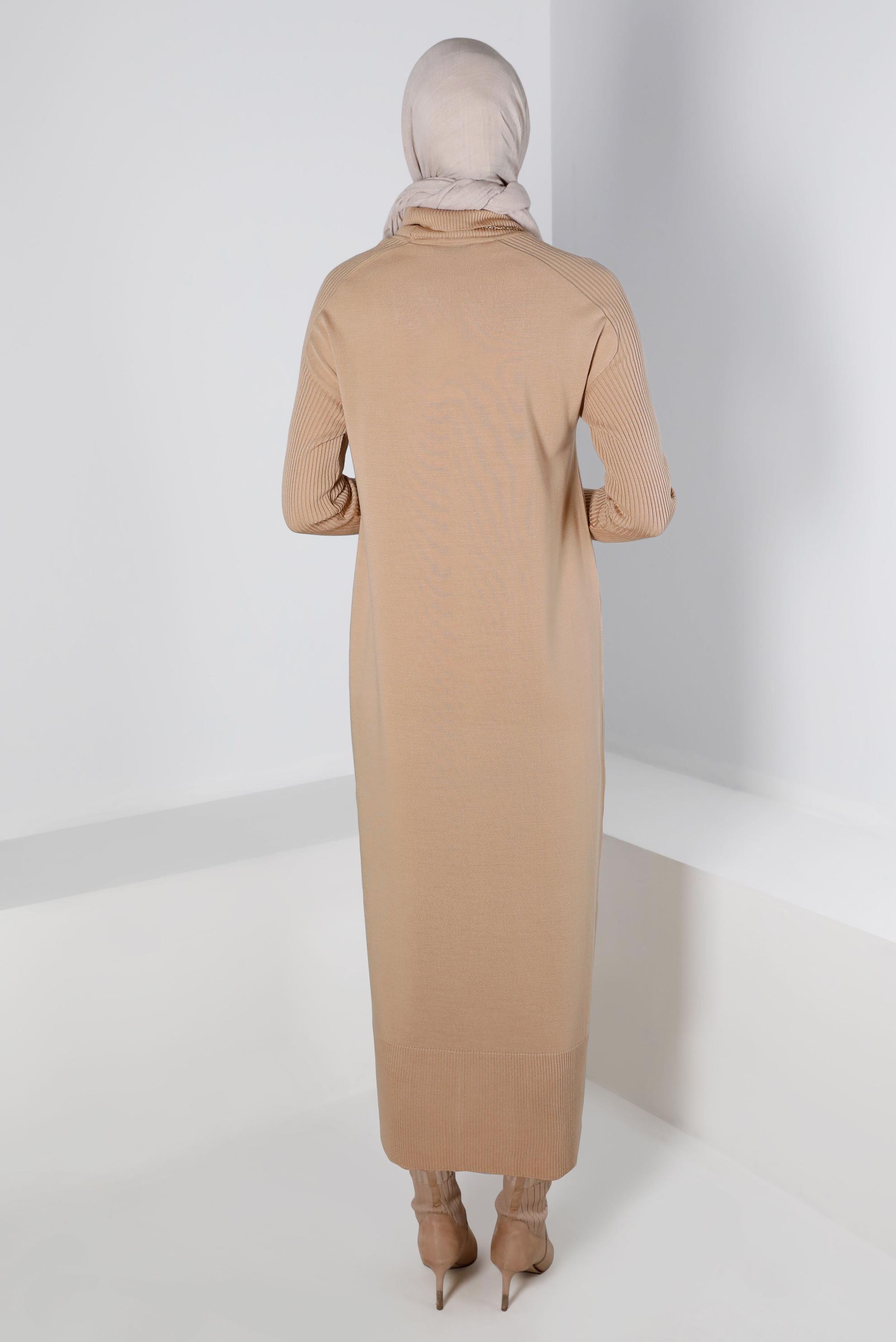 Tesettür giyim BEJ BALIKÇI YAKA BASIC TRİKO ELBİSE 43104 