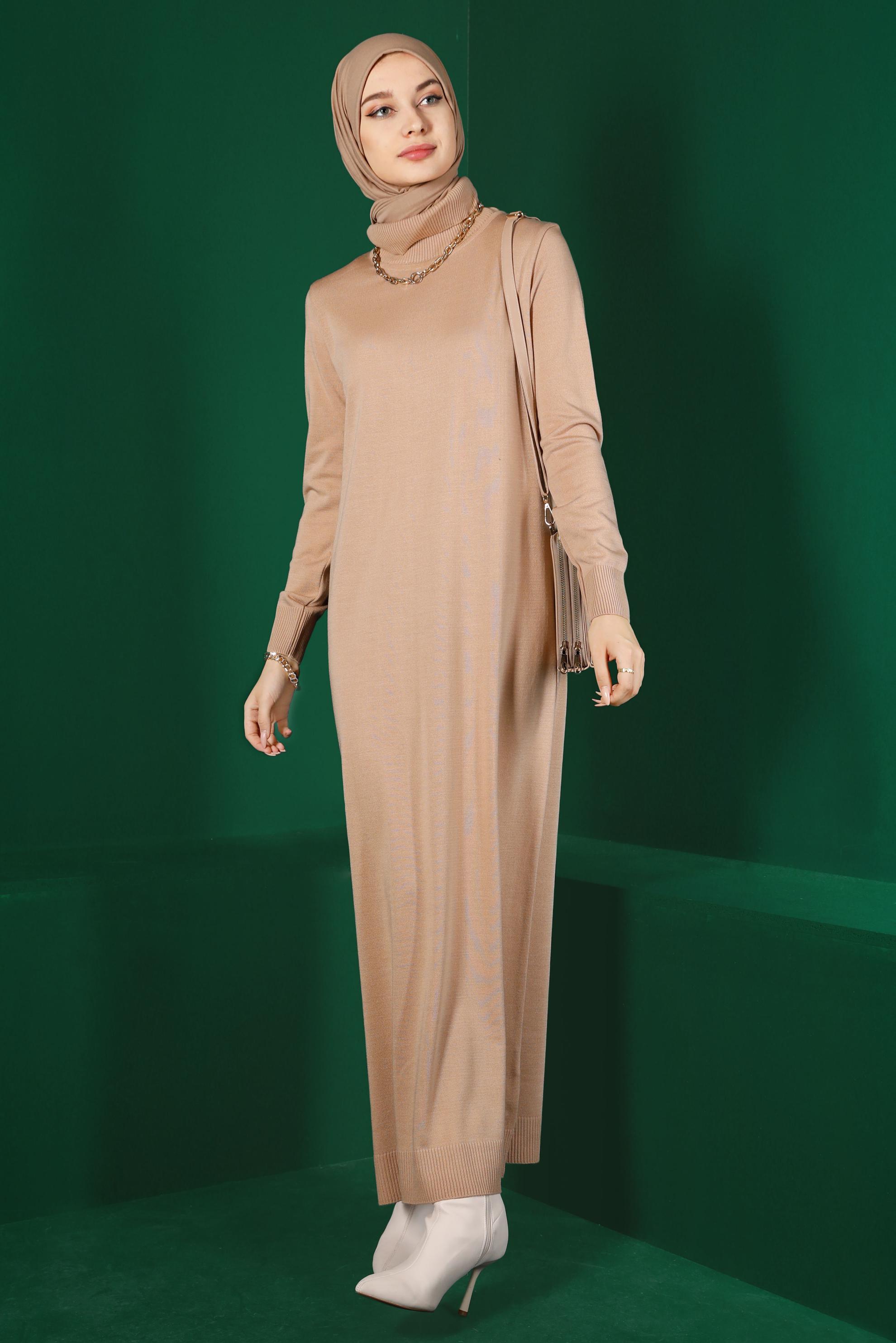 Tesettür giyim BEJ BOĞAZLI BASIC TRİKO ELBİSE 43105