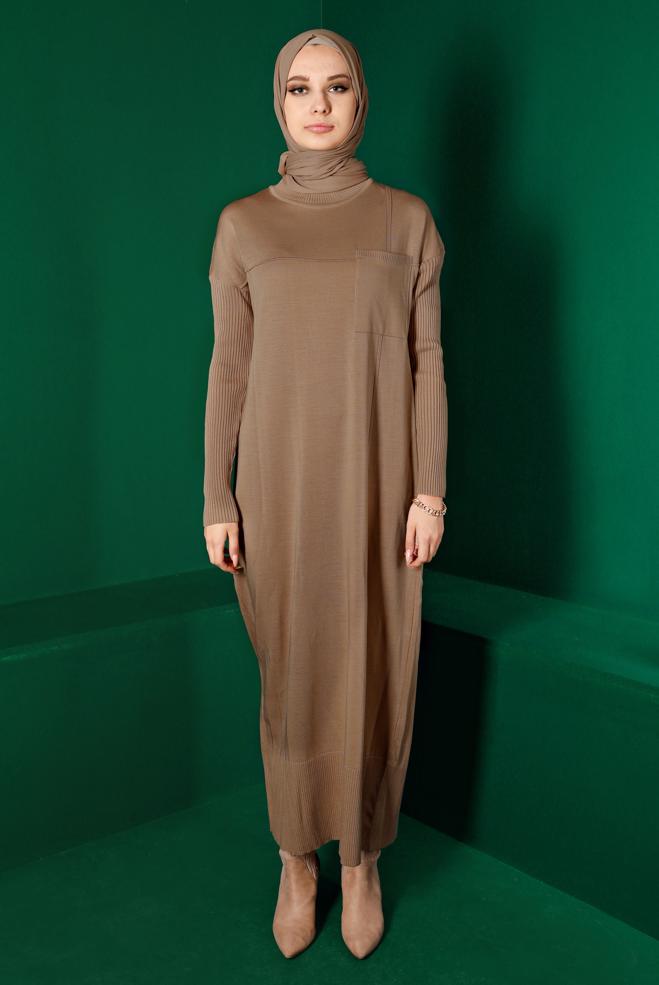 Tesettür giyim BEJ CEP DETAYLI BASIC TRİKO ELBİSE 43129 - ALVİNA