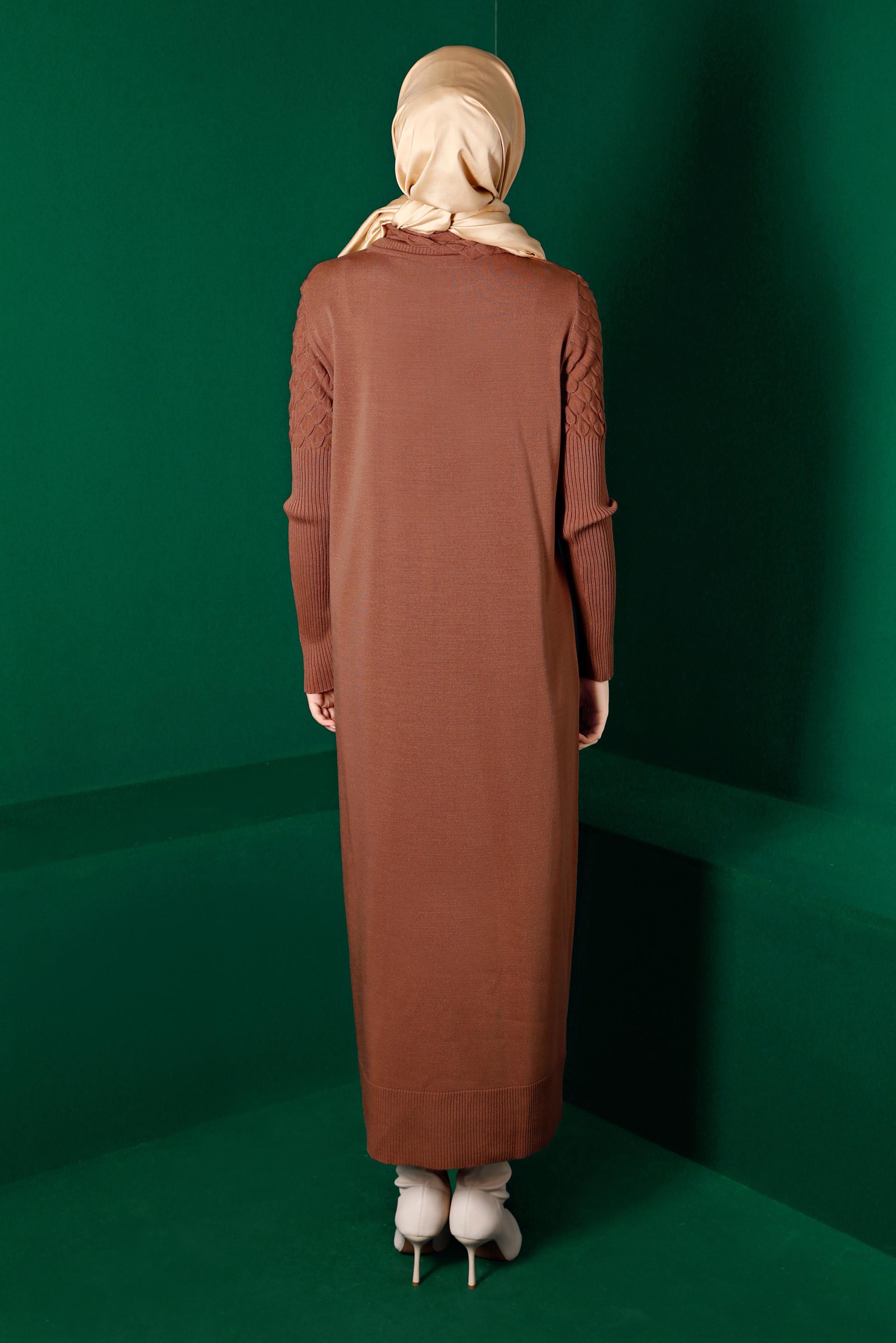 Tesettür giyim KAHVE BOĞAZLI BASIC TRİKO ELBİSE 43131