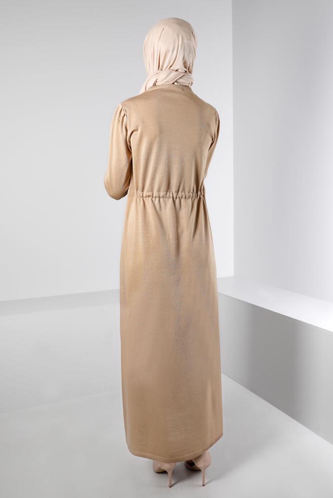 Tesettür giyim KAHVE BELİ BÜZGÜLÜ TRİKO ELBİSE 43196  - ALVİNA