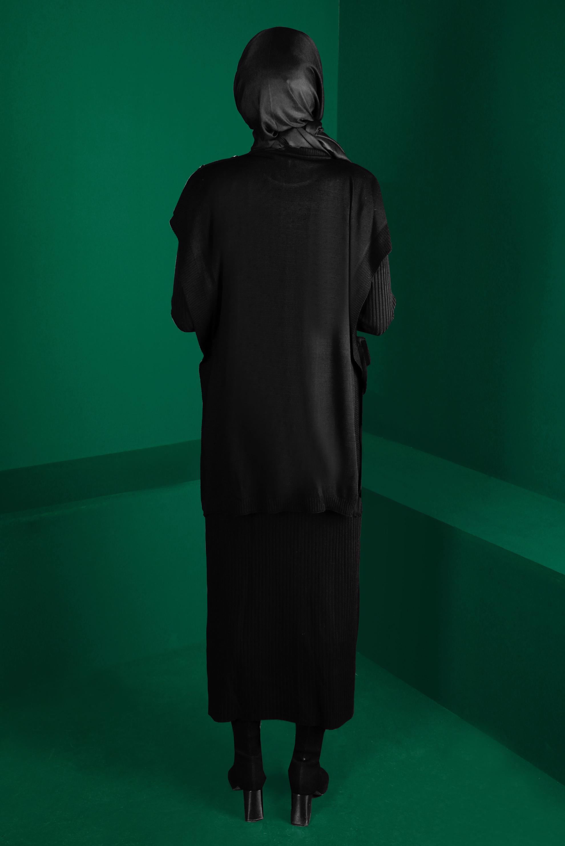 Tesettür giyim SİYAH BAĞLAMA DETAYLI PİLELİ TRİKO İKİLİ ELBİSE 43199