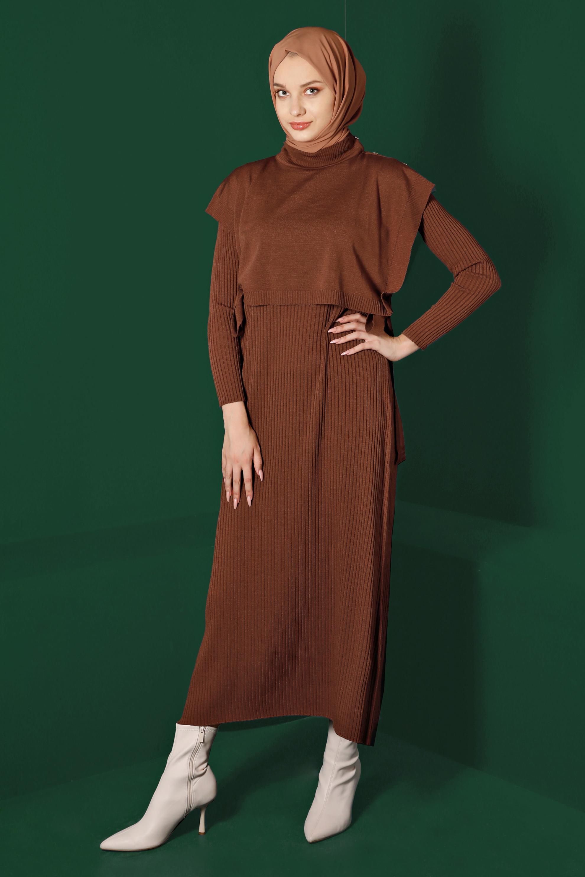 Tesettür giyim KAHVE BAĞLAMA DETAYLI PİLELİ TRİKO İKİLİ ELBİSE 43199
