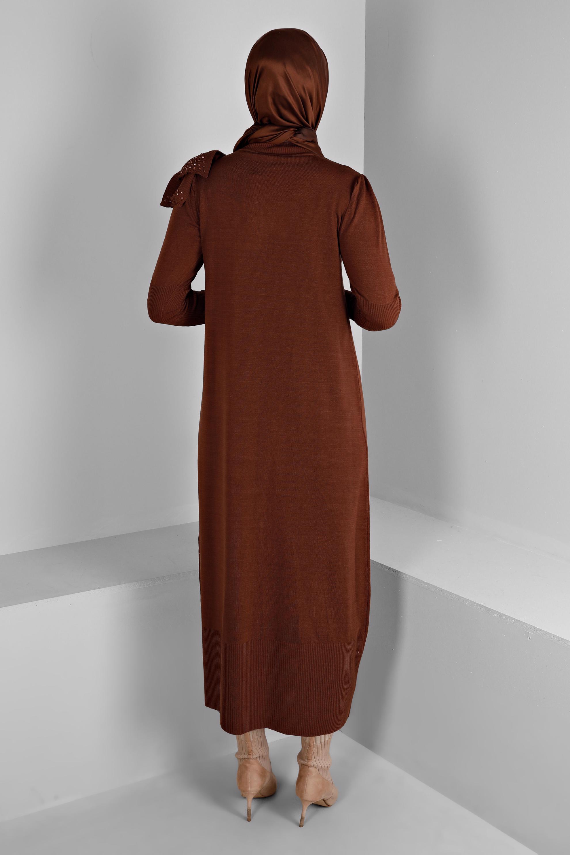 Tesettür giyim KAHVE FİYONK DETAYLI TRİKO ELBİSE 43200 