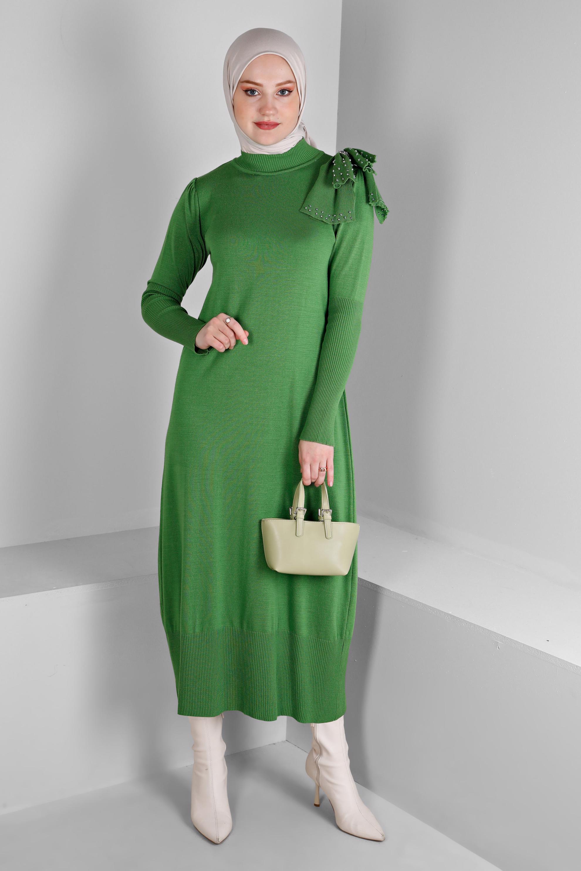 Tesettür giyim YEŞİL FİYONK DETAYLI TRİKO ELBİSE 43200 