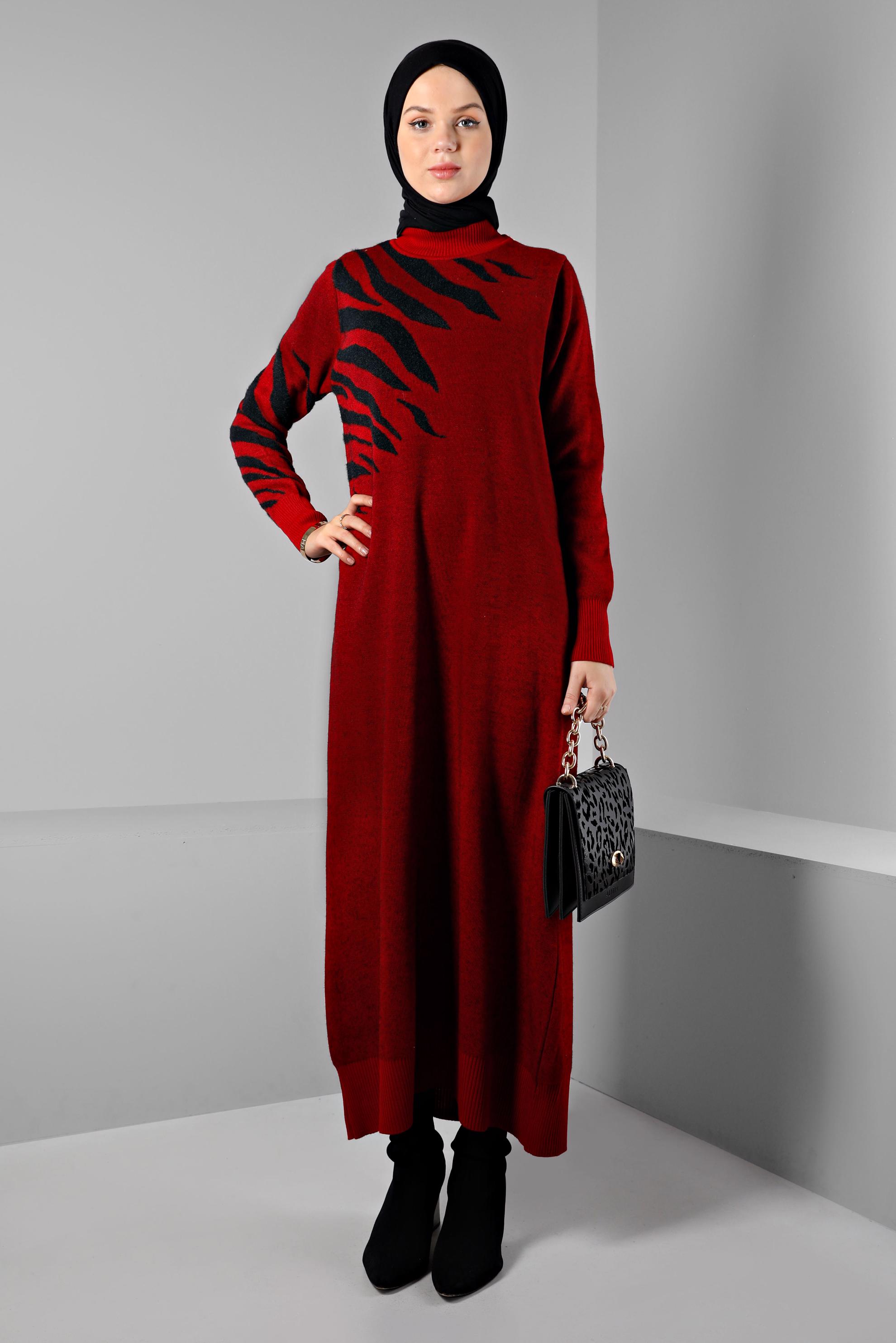 Vêtements hijab ROUGE BORDEAUX ROBE EN MAILLE MOTIF ZÈBRE 43203