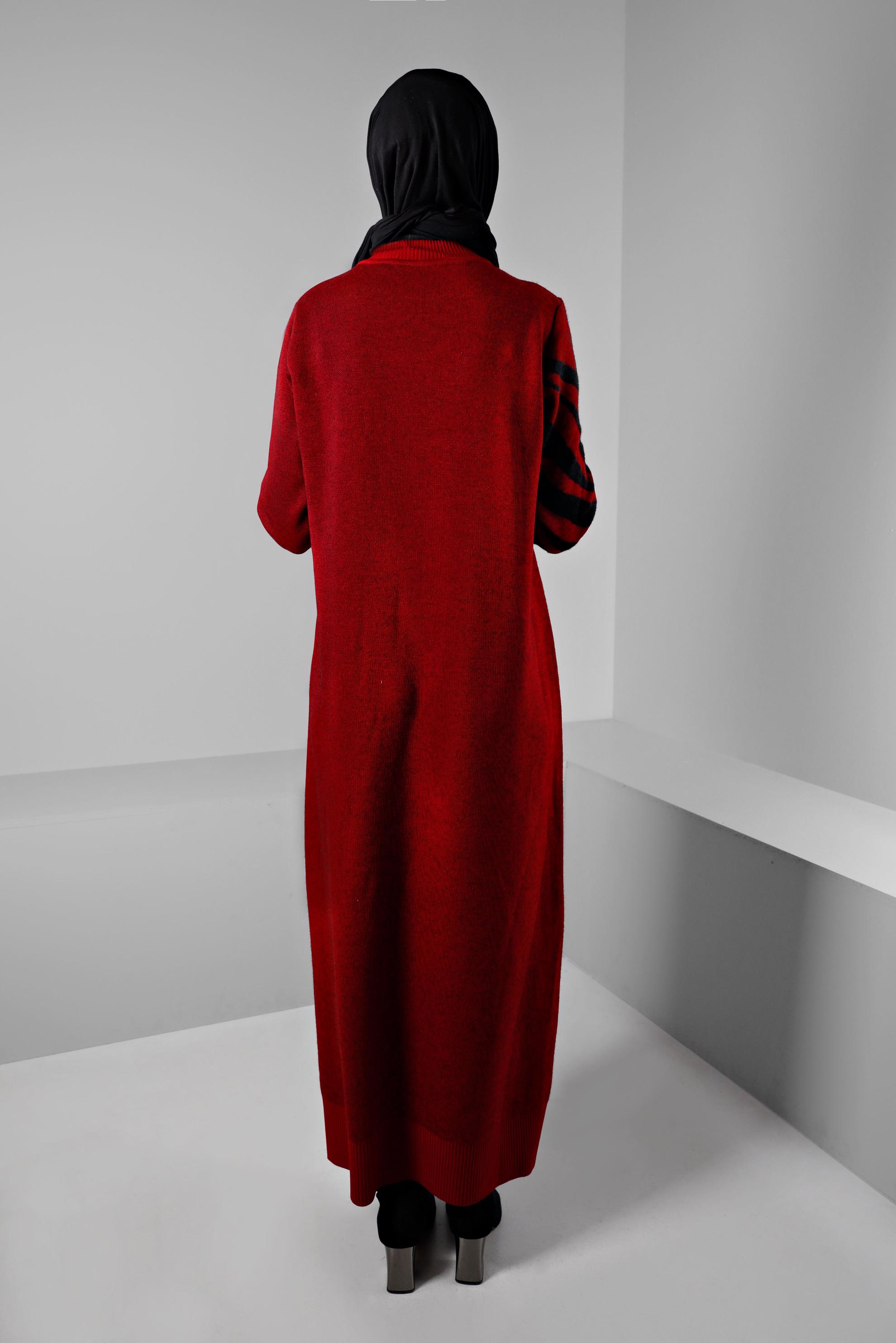 Vêtements hijab ROUGE BORDEAUX ROBE EN MAILLE MOTIF ZÈBRE 43203
