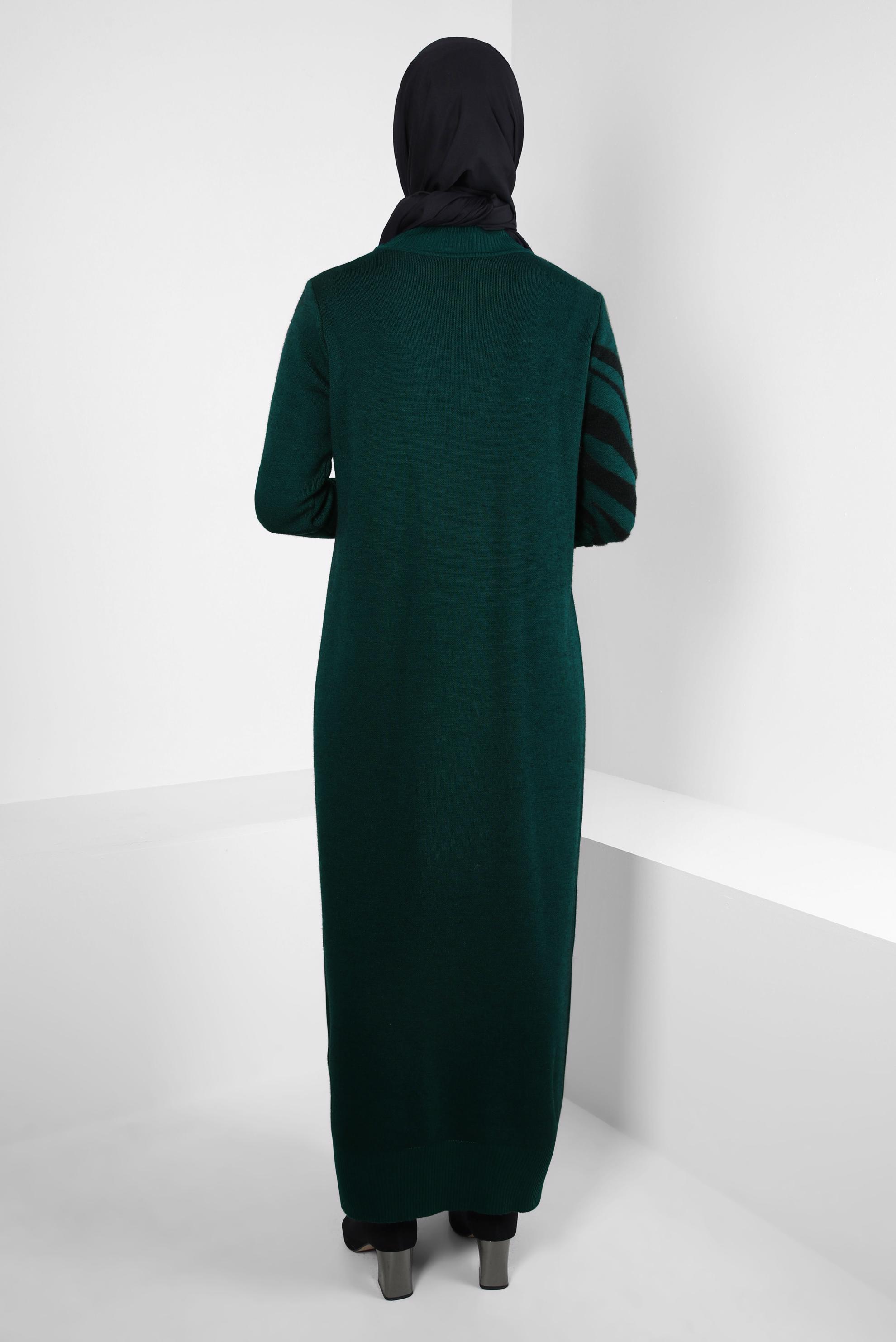 Tesettür giyim YEŞİL ZEBRA DESENLİ TRİKO ELBİSE 43203	