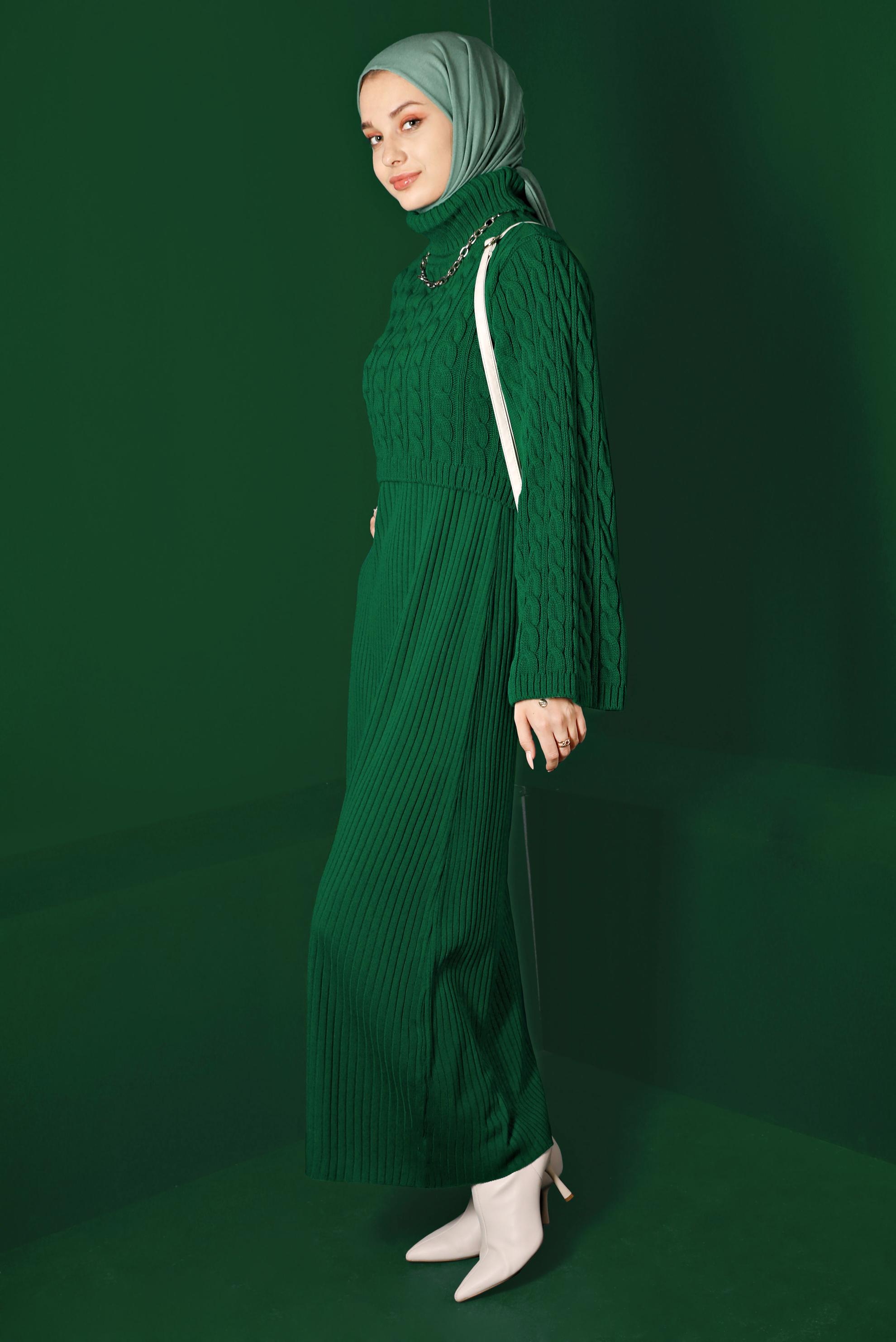 Vêtements hijab VERT ROBE 2 PIÈCES EN MAILLE À DÉTAILS TORSADÉS 43205