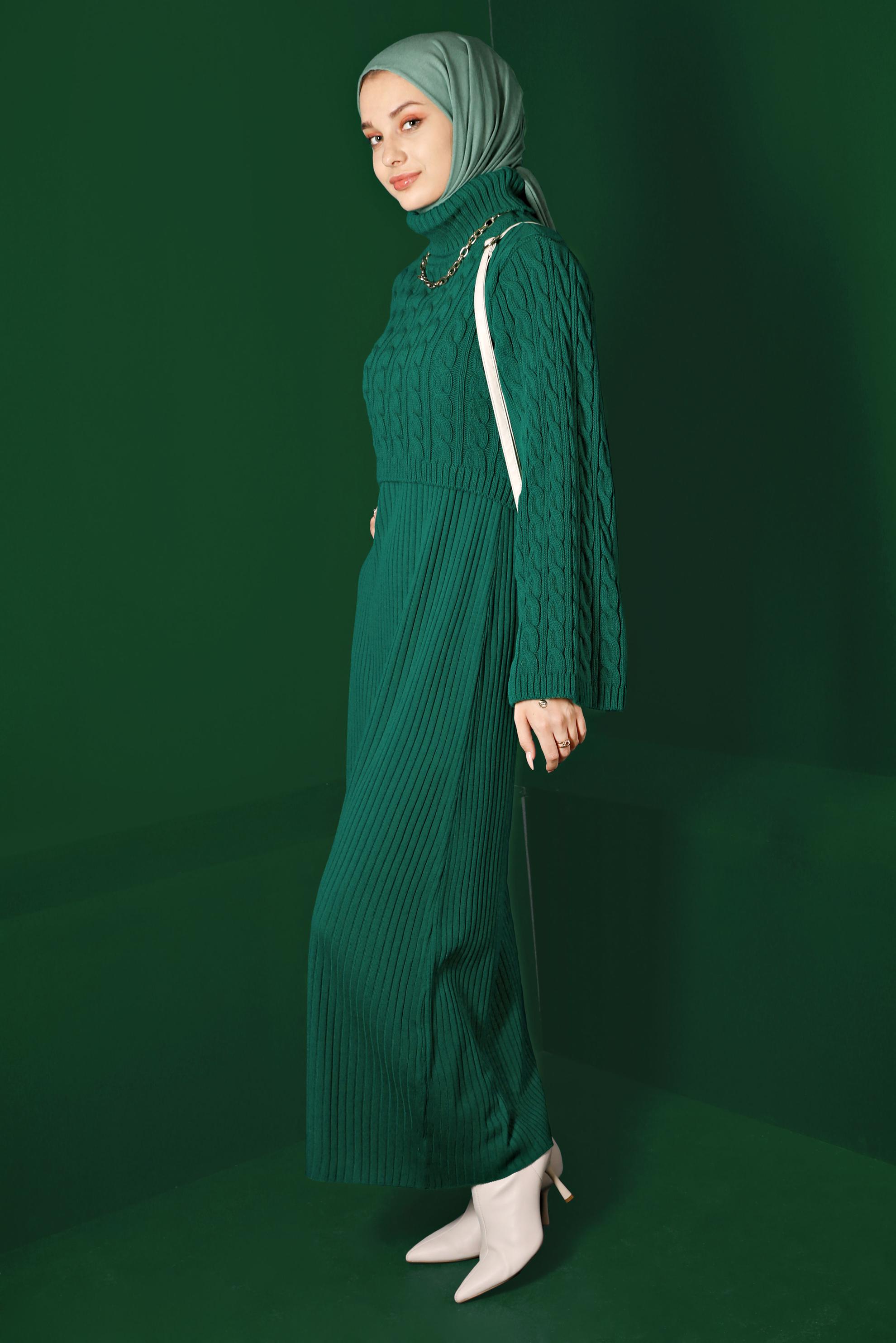 Tesettür giyim YEŞİL ÖRGÜ DETAYLI TRİKO İKİLİ ELBİSE 43205