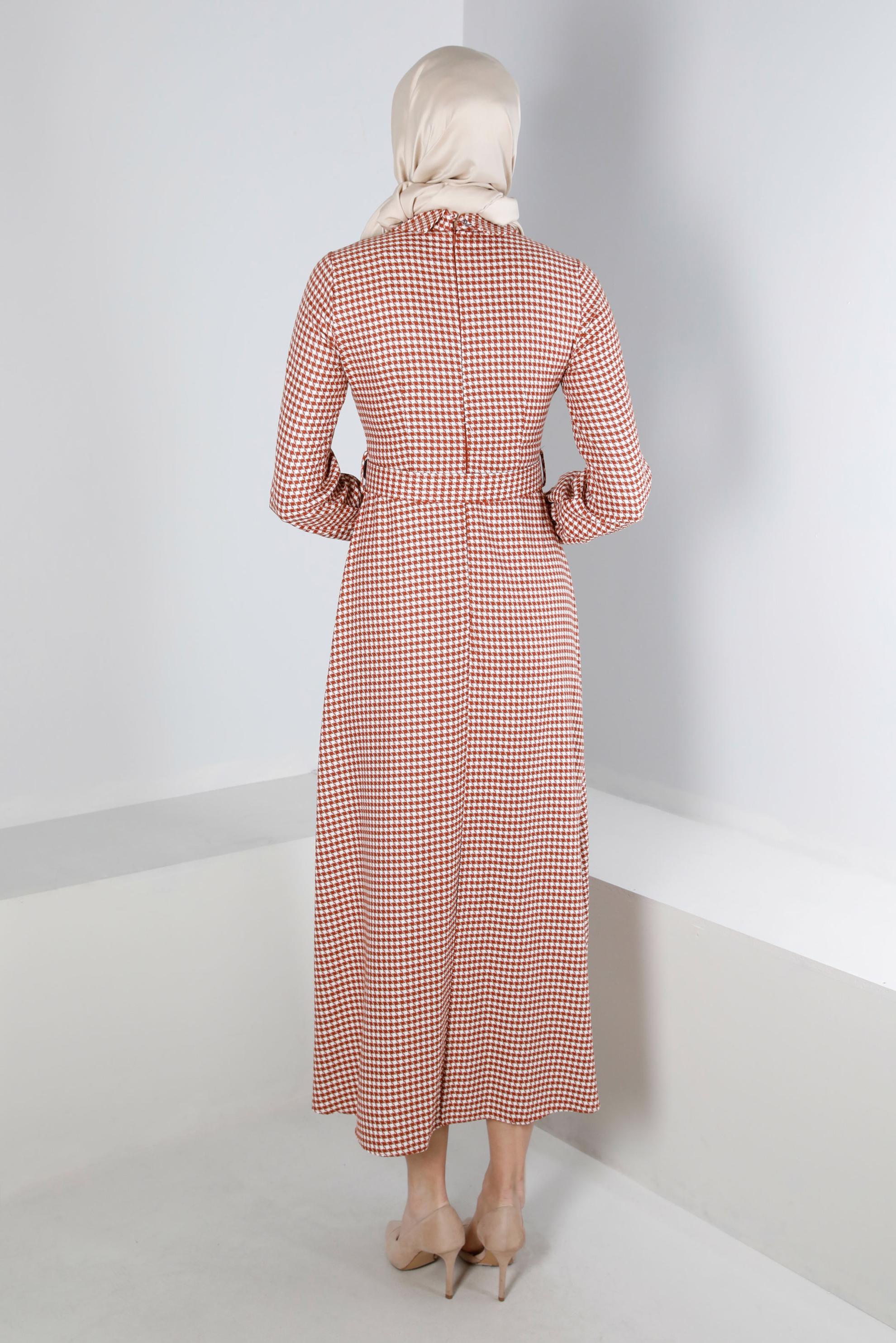 Tesettür giyim TURUNCU KAZAYAĞI DESENLİ TAŞLI ELBİSE 43292 