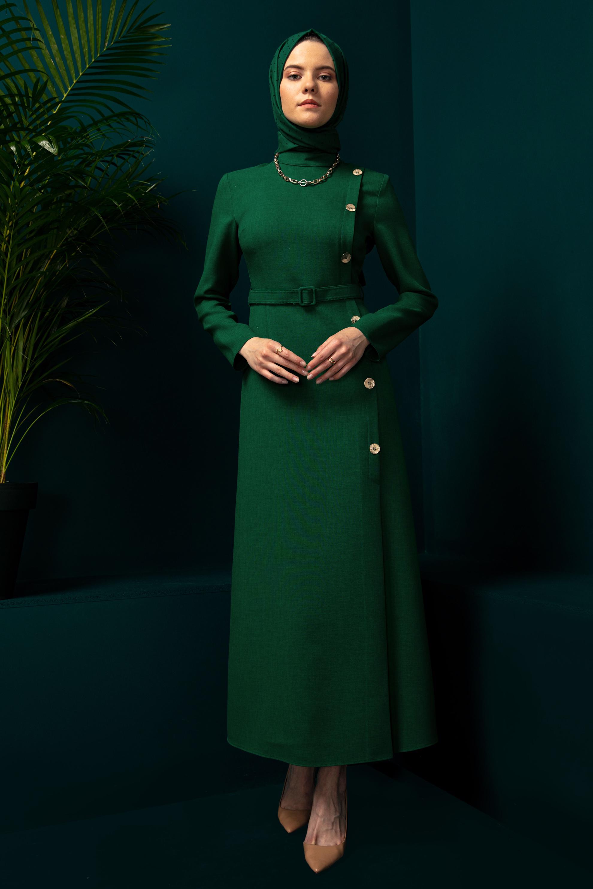 Tesettür giyim YEŞİL DÜĞME DETAYLI KEMERLİ ELBİSE 43294 
