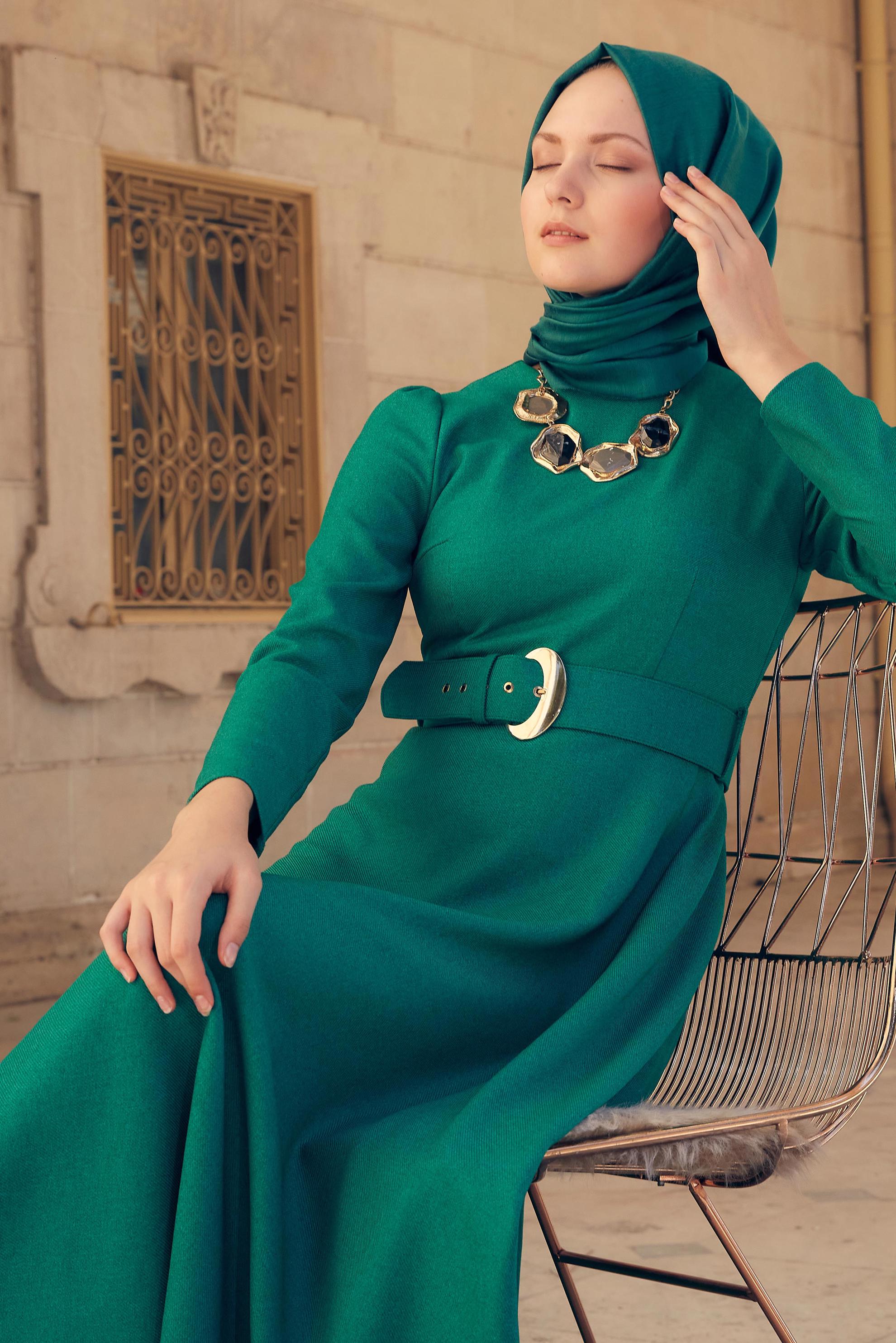 Tesettür giyim YEŞİL KEMERLİ KLOŞ ELBİSE 43316 