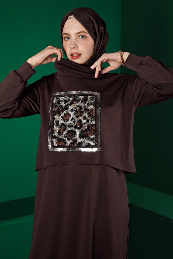 Vêtements hijab BRUN ENSEMBLE ROBE 2 PIÈCES DÉTAIL MOTIF LÉOPARD 43319 - ALVİNA