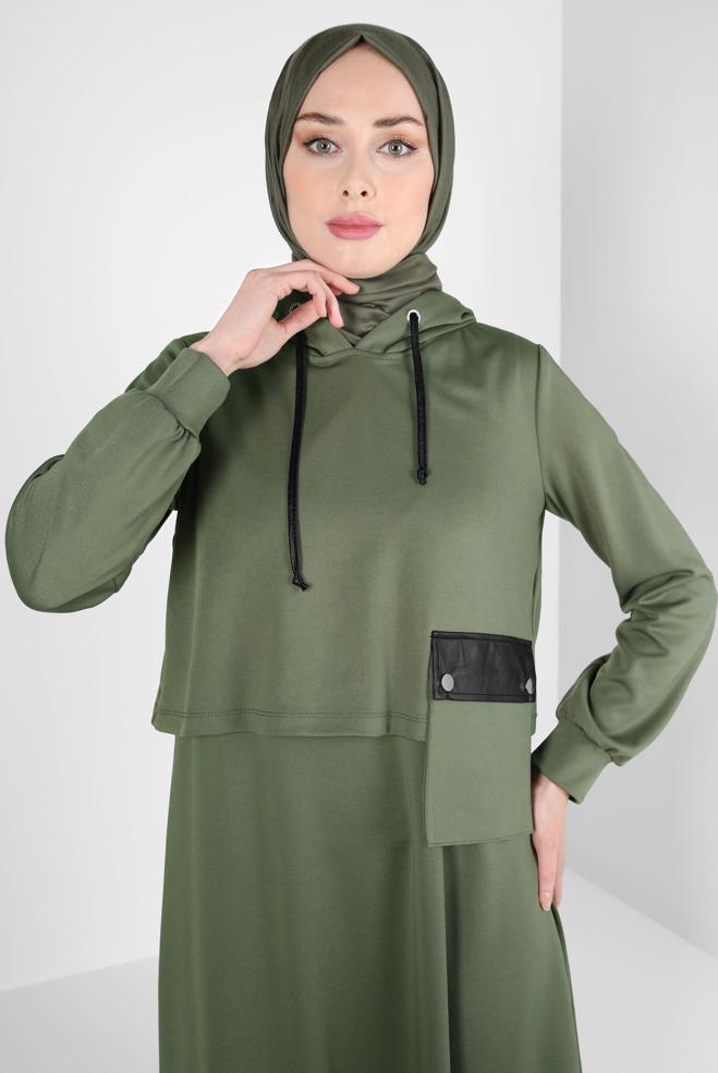 Tesettür giyim HAKİ KAPÜŞONLU CEPLİ İKİLİ ELBİSE 43320 - ALVİNA