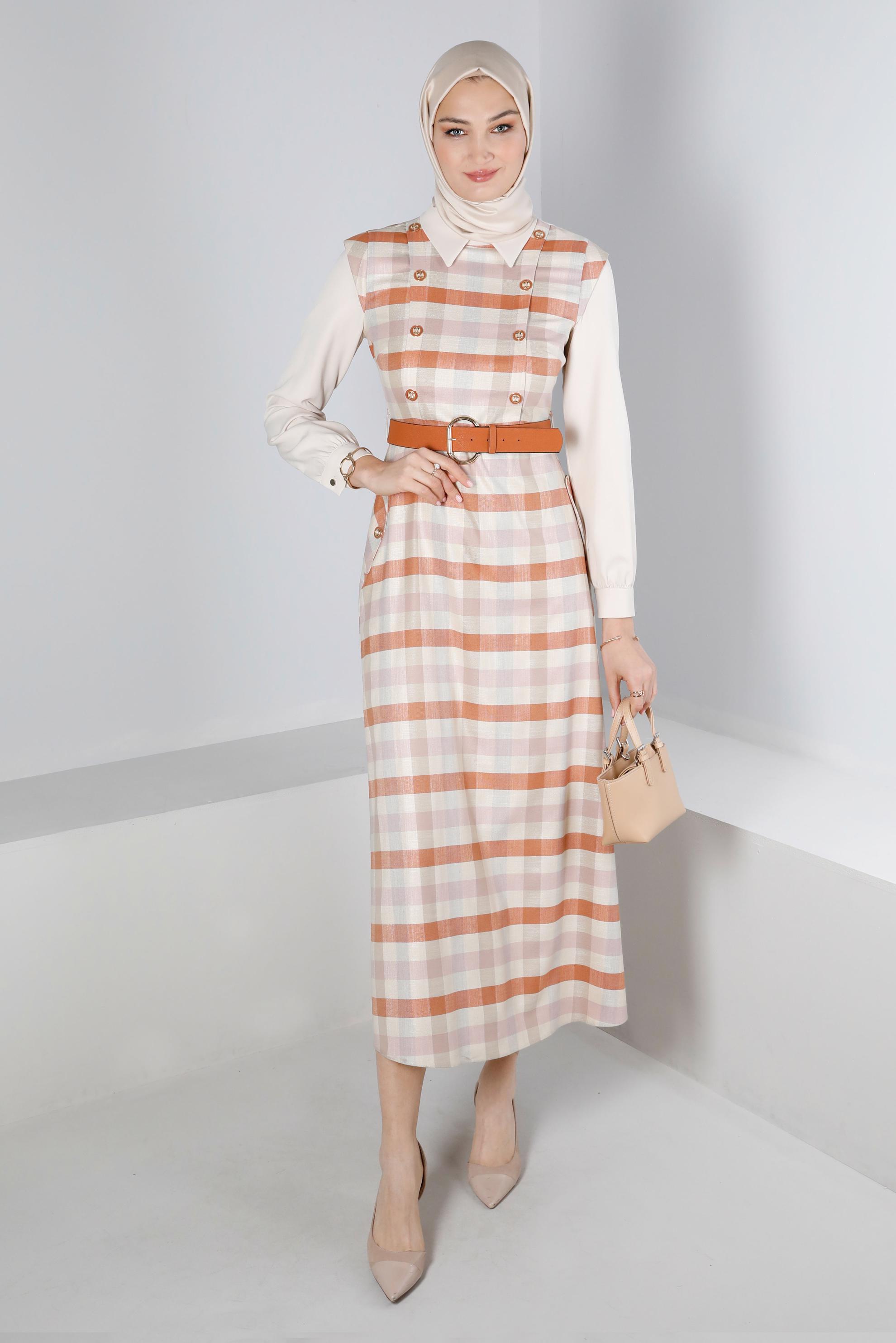 Tesettür giyim TURUNCU KARELİ DÜĞME DETAYLI ELBİSE 43326 