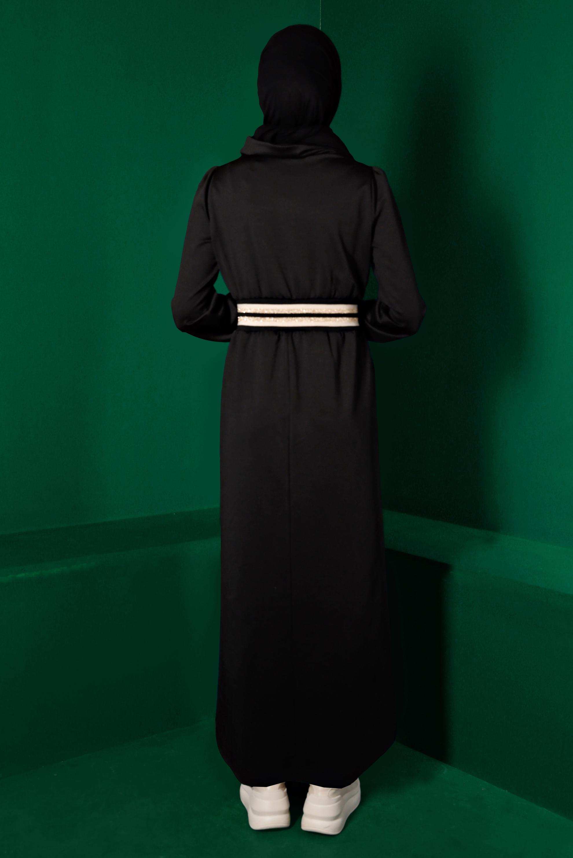 Tesettür giyim SİYAH BELİ VE MANŞETLERİ LASTİKLİ ELBİSE 43327