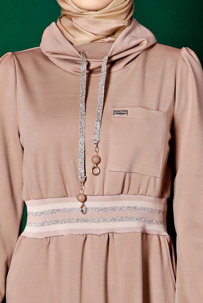 Tesettür giyim BEJ BELİ VE MANŞETLERİ LASTİKLİ ELBİSE 43327 - ALVİNA