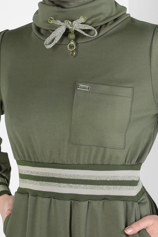 Tesettür giyim HAKİ BELİ VE MANŞETLERİ LASTİKLİ ELBİSE 43327 - ALVİNA