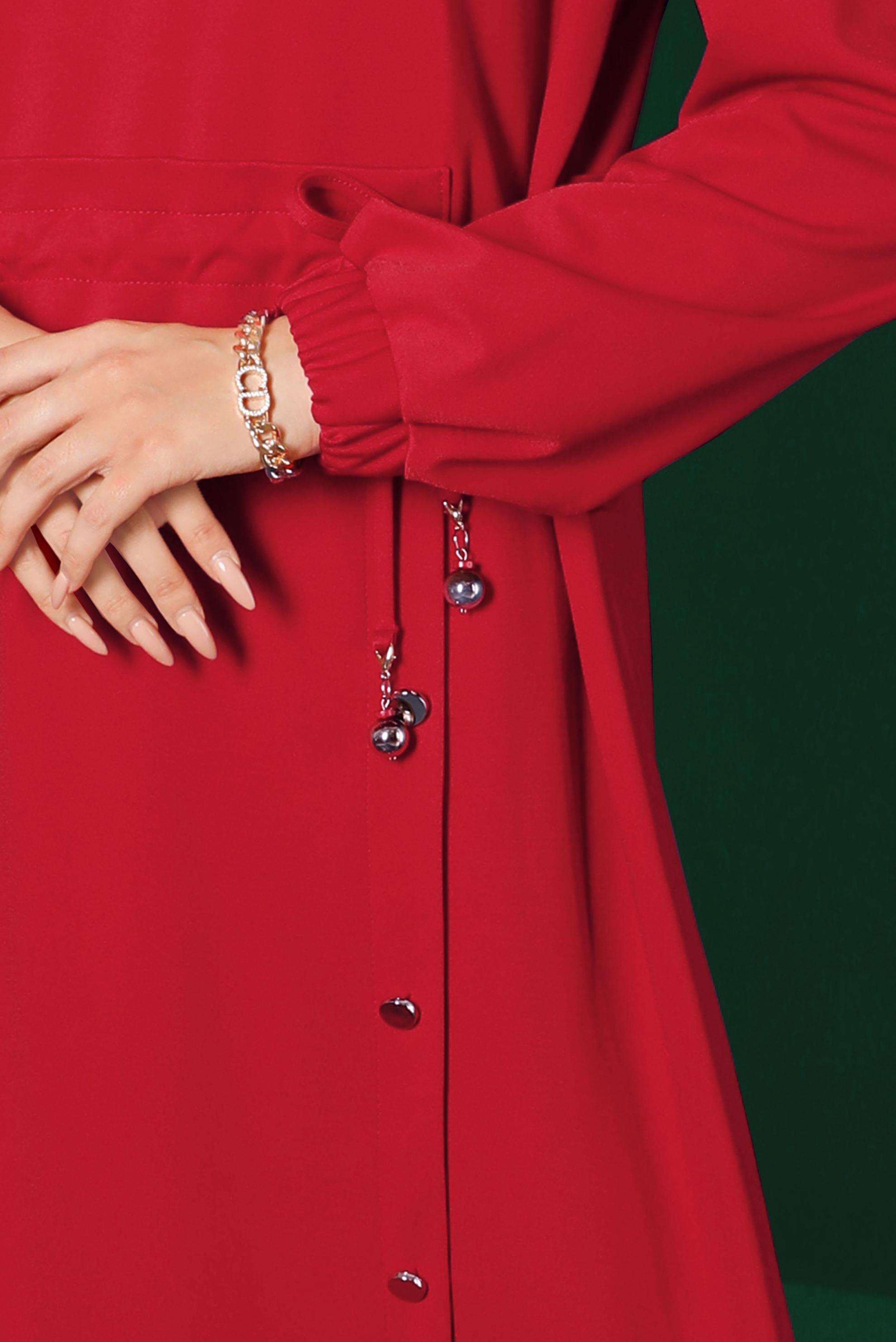 Tesettür giyim KIRMIZI MANŞETLERİ LASTİKLİ BELİ BÜZGÜLÜ ELBİSE 43328